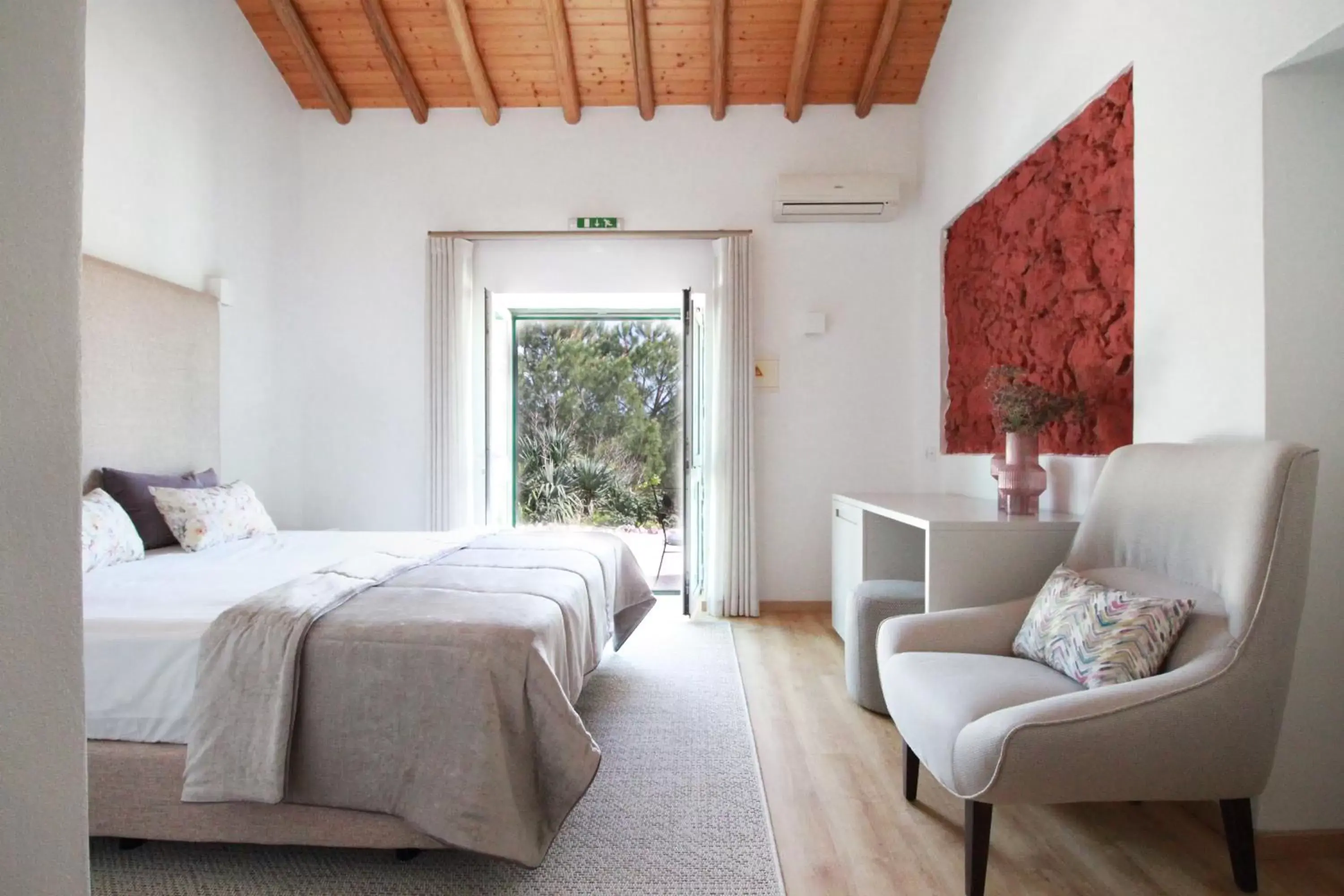 Bed in Quinta da Luz - A Luxury Boutique B&B