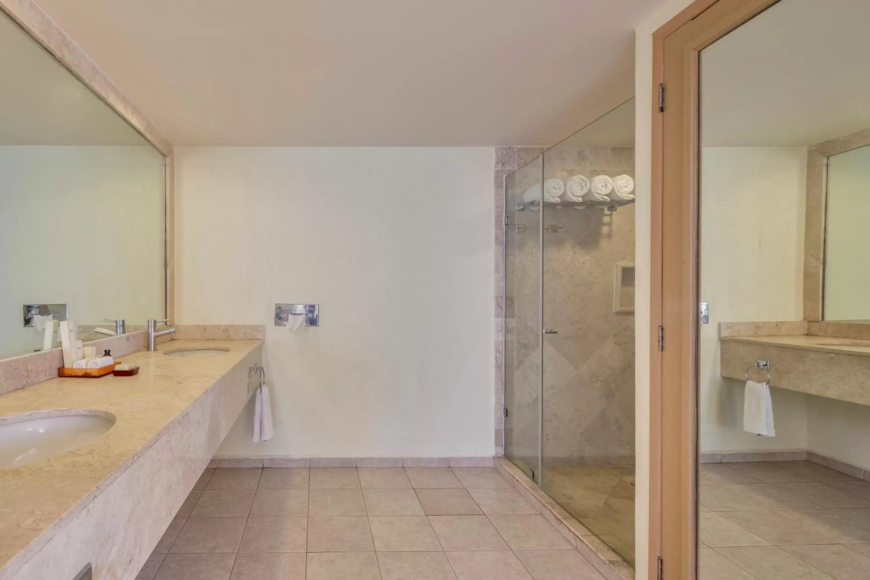 Photo of the whole room, Bathroom in Fiesta Americana Cancun Villas