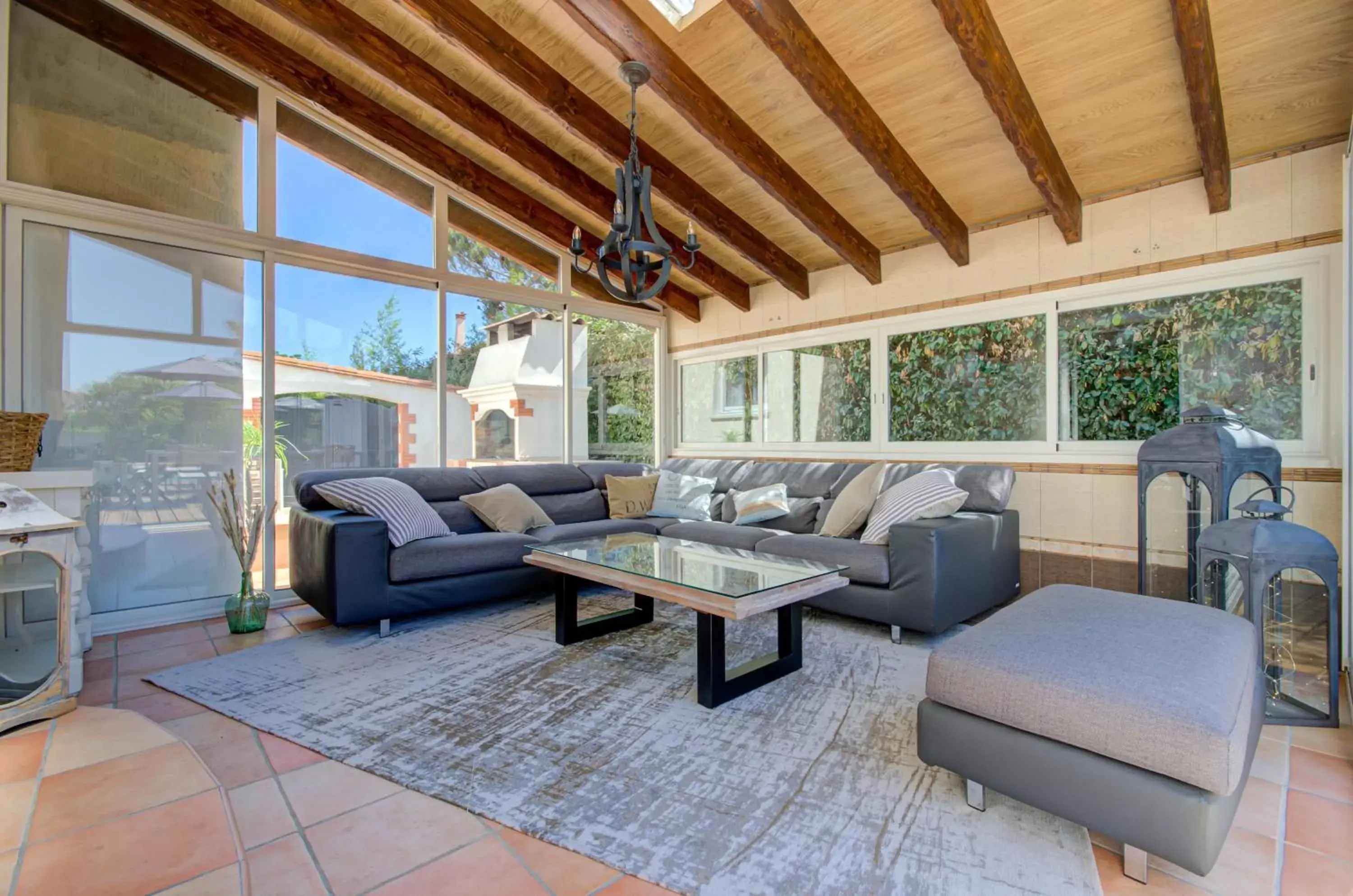 Property building, Seating Area in Domaine Le Courti