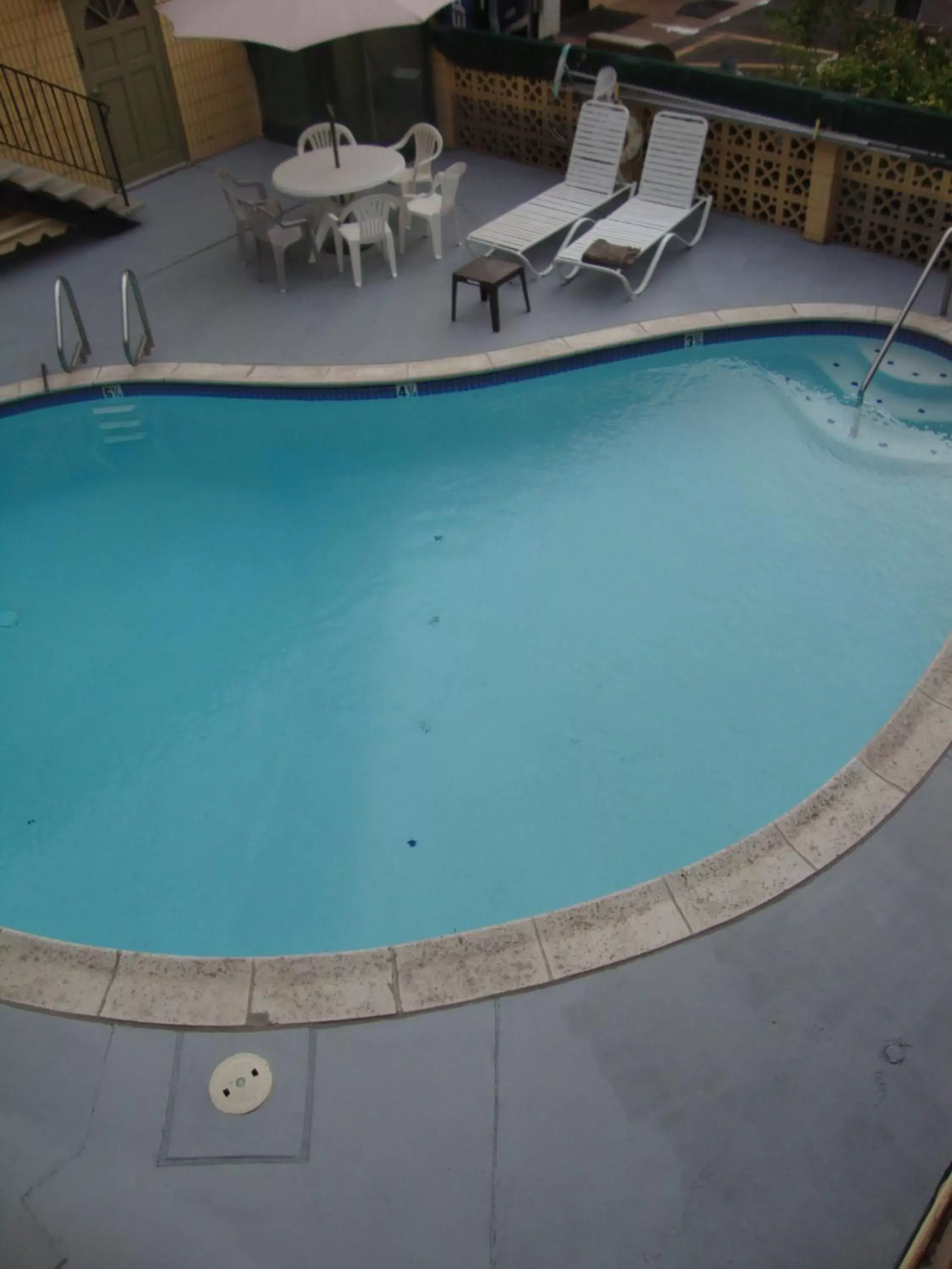 Swimming pool, Pool View in Townhouse Inn and Suites