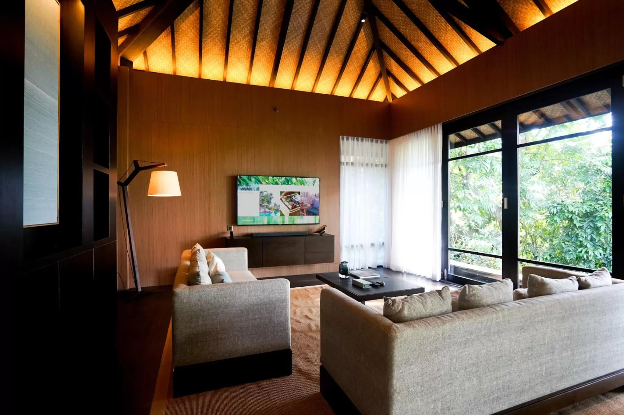 Living room, Bed in Nirjhara