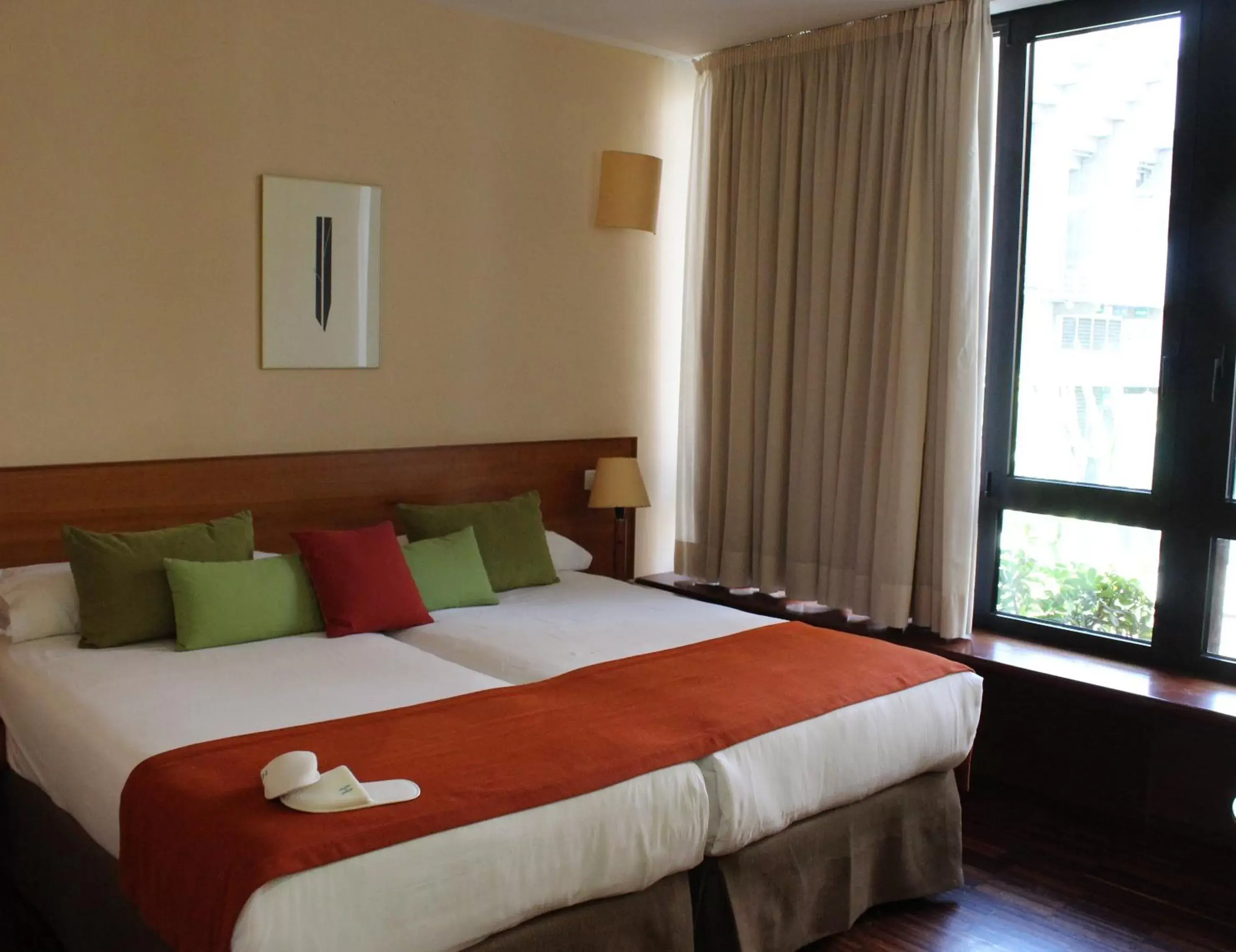 Bed, Room Photo in Hotel Escuela Santa Cruz