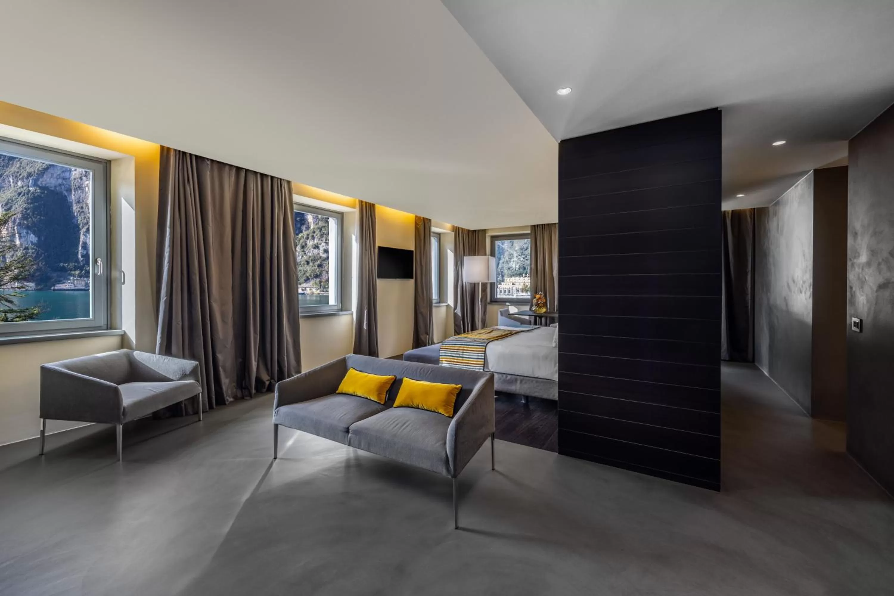 Lake view, Bed in Lido Palace - The Leading Hotels of the World