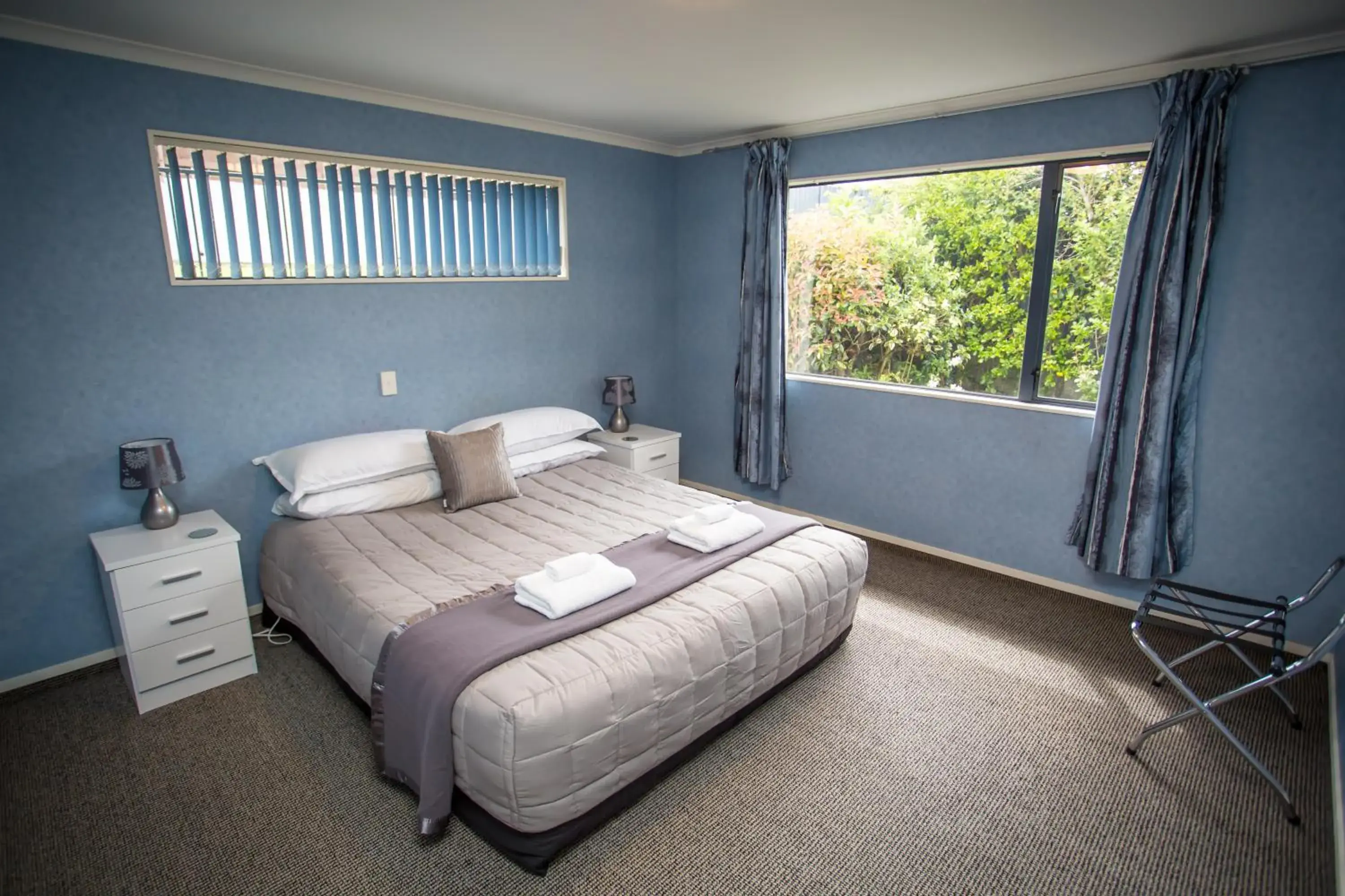 Bedroom, Bed in Homestead Lodge Motel