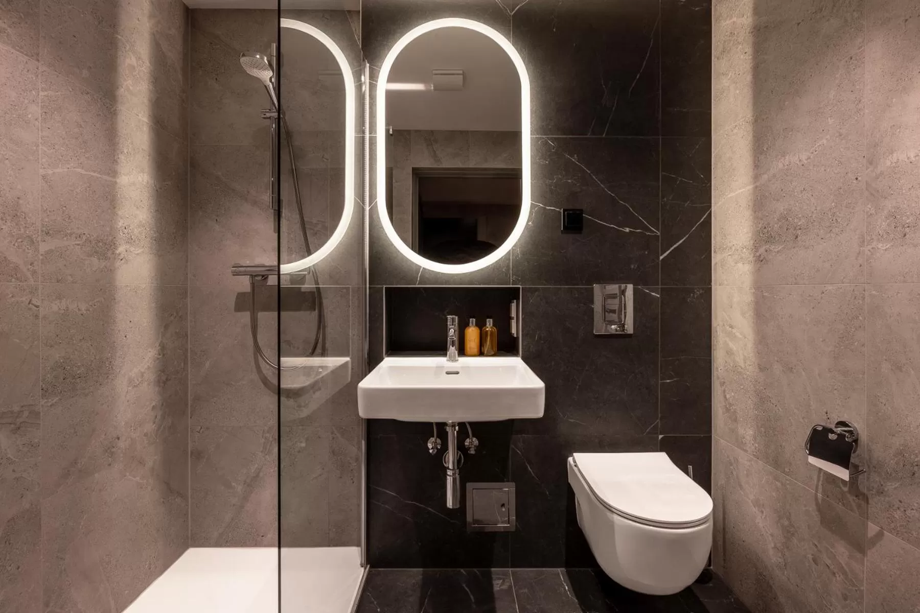 Shower in Forest Hotel