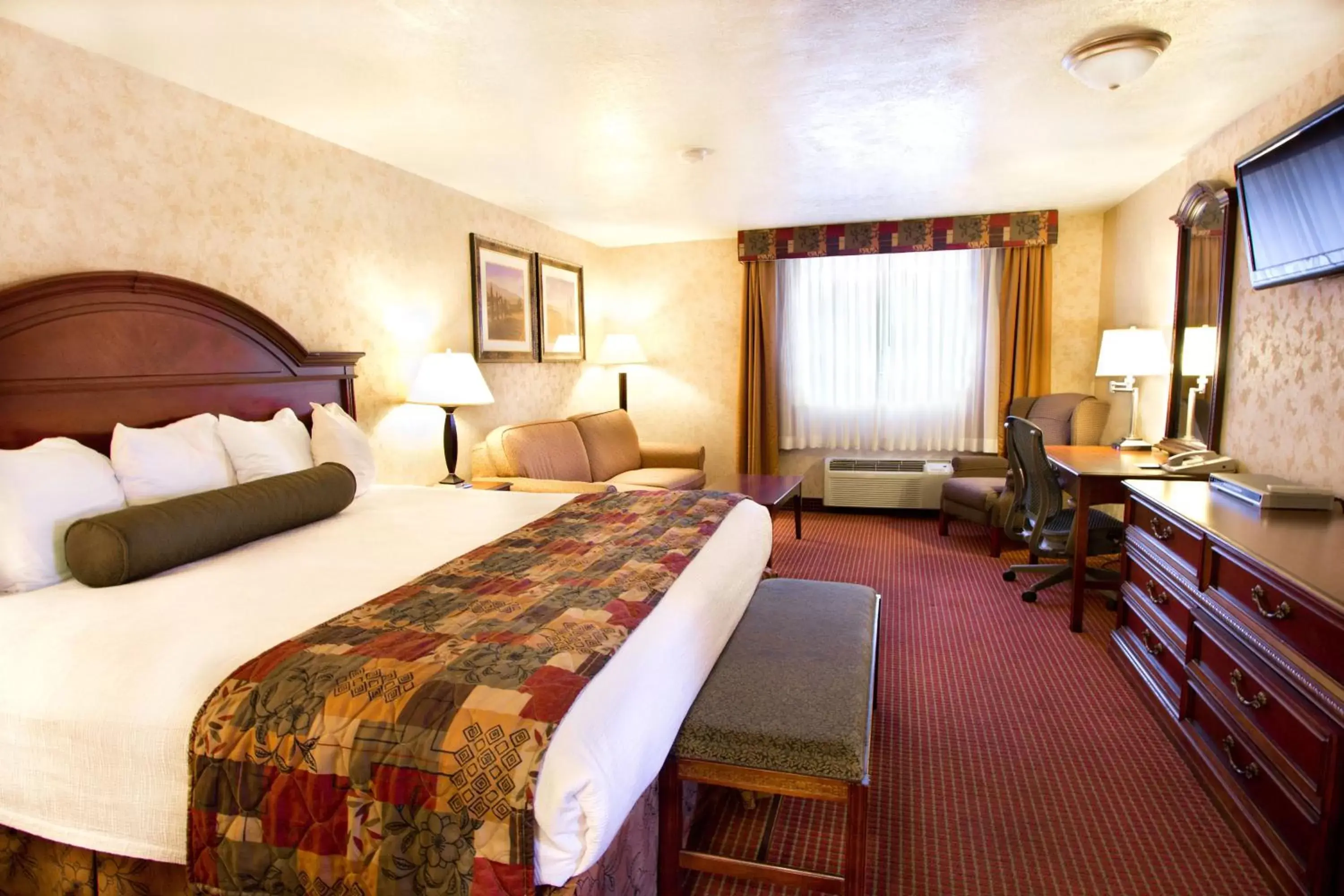 Photo of the whole room in Best Western Plus Weston Inn