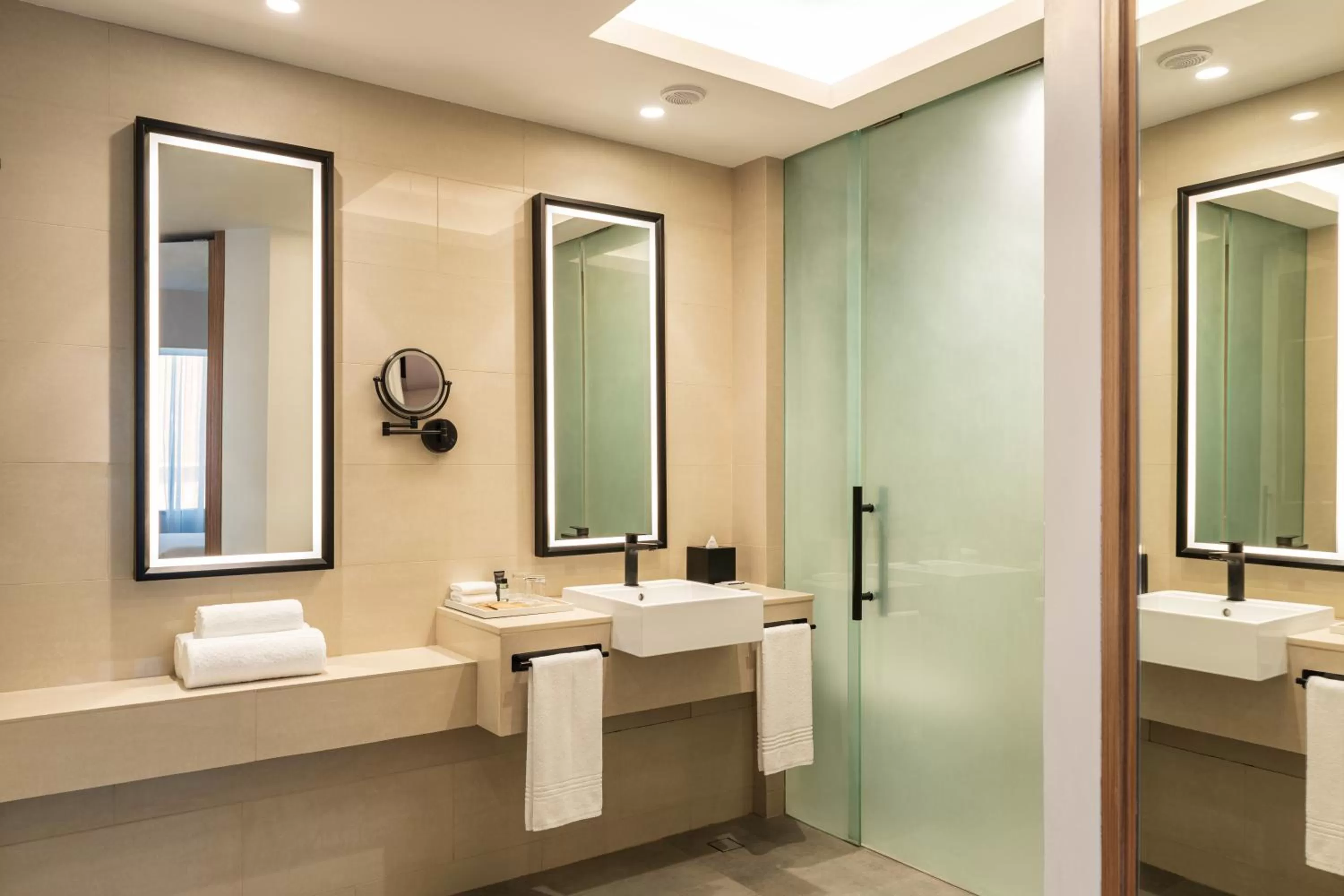 Bathroom in Sheraton Mall of the Emirates Hotel, Dubai