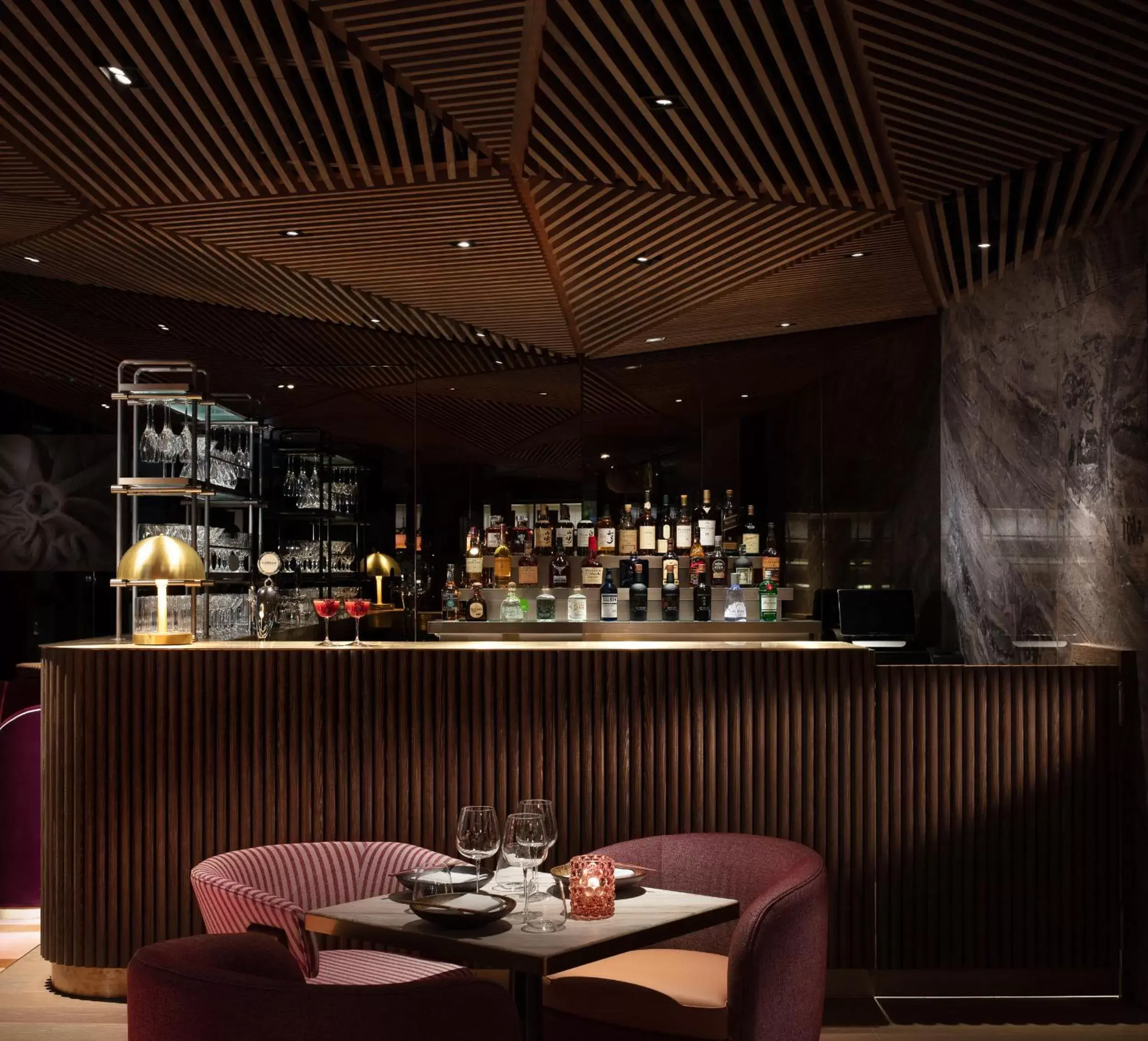 Restaurant/places to eat, Lounge/Bar in The Hari Hong Kong