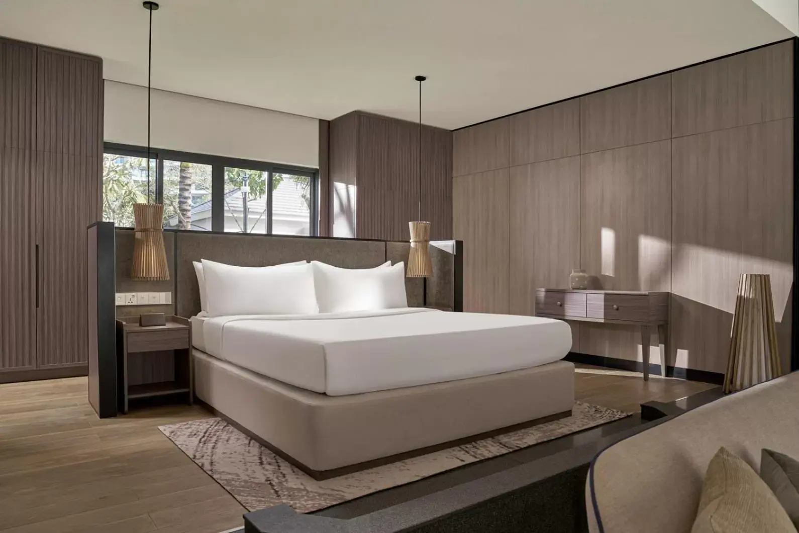 Bedroom, Bed in Crowne Plaza Phu Quoc Starbay, an IHG Hotel