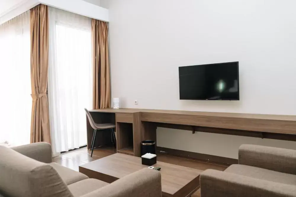 TV/Entertainment Center in Anugrah Hotel Sukabumi