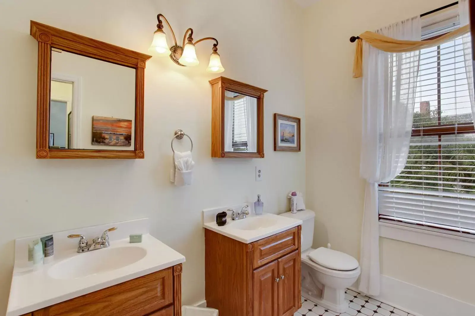 Surf Song Bed & Breakfast Surf Song Bed & Breakfast