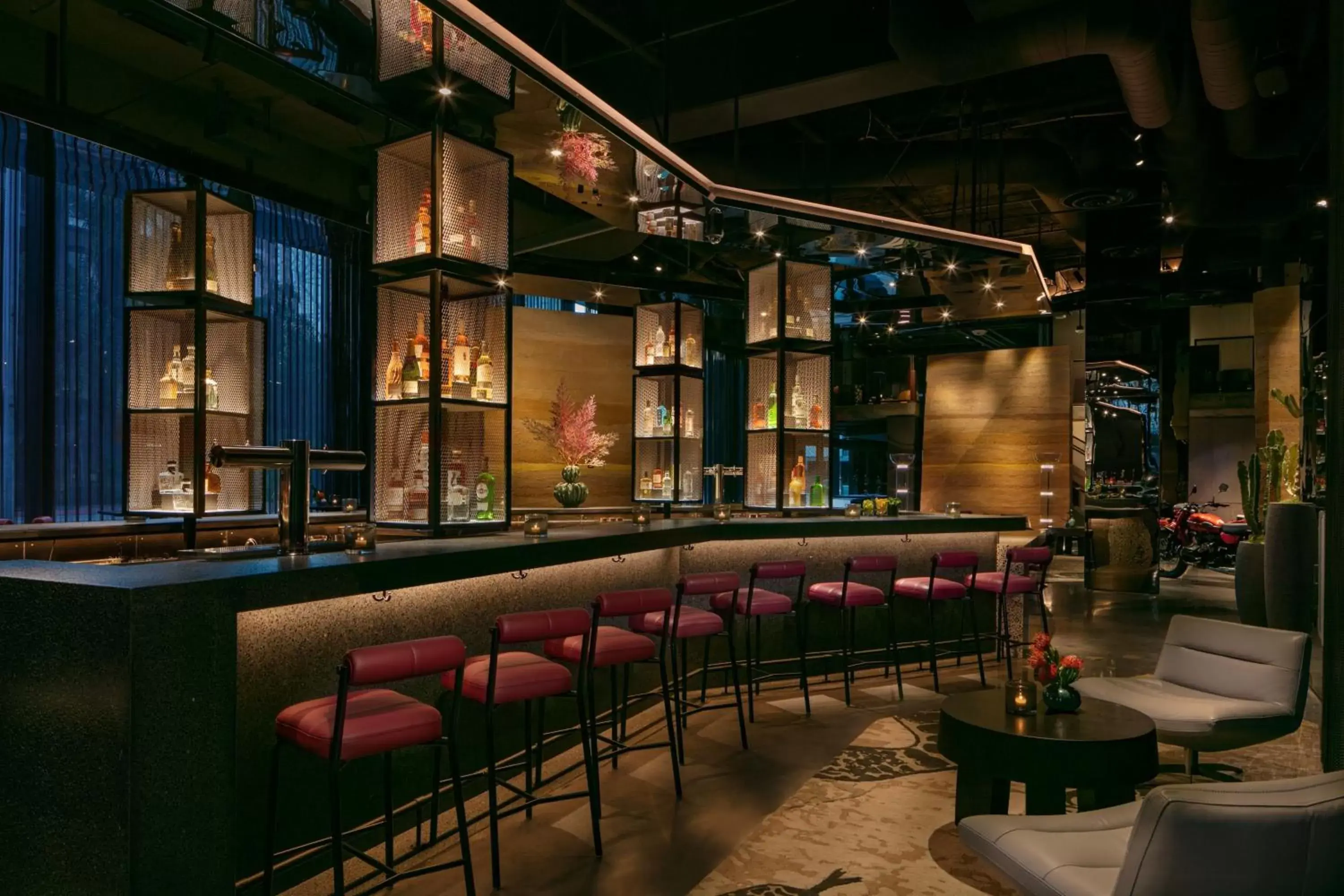Restaurant/places to eat, Lounge/Bar in Moxy Downtown Los Angeles