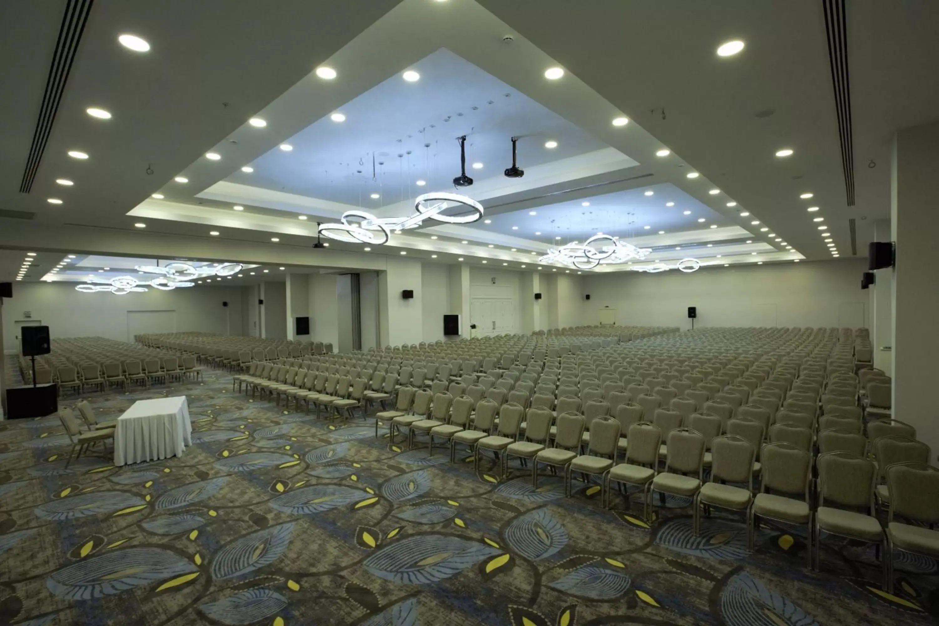 Meeting/conference room, Banquet Facilities in Best Western Premier Karsiyaka Convention & Spa Hotel