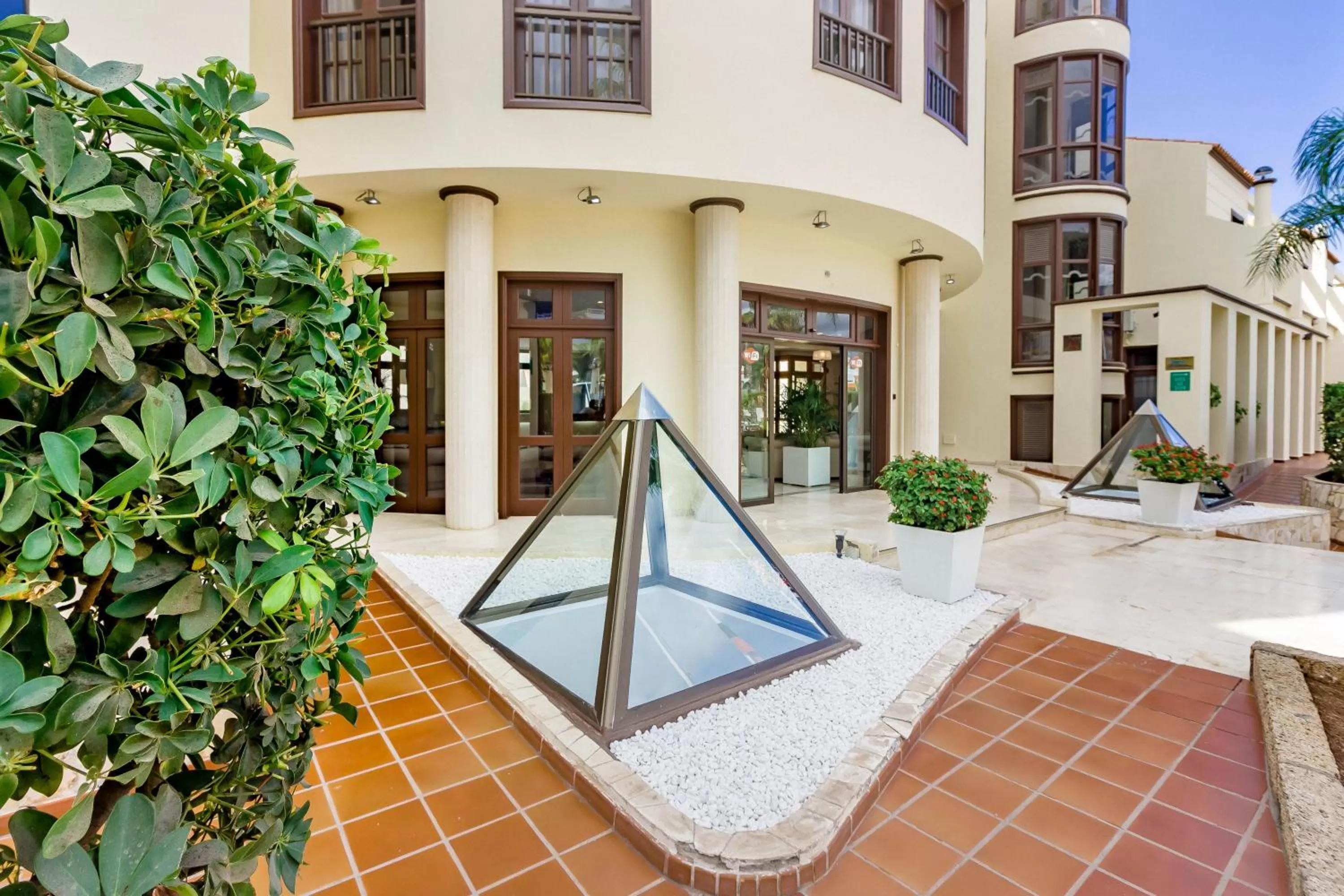 Facade/entrance in Klayman Olivina Aparthotel