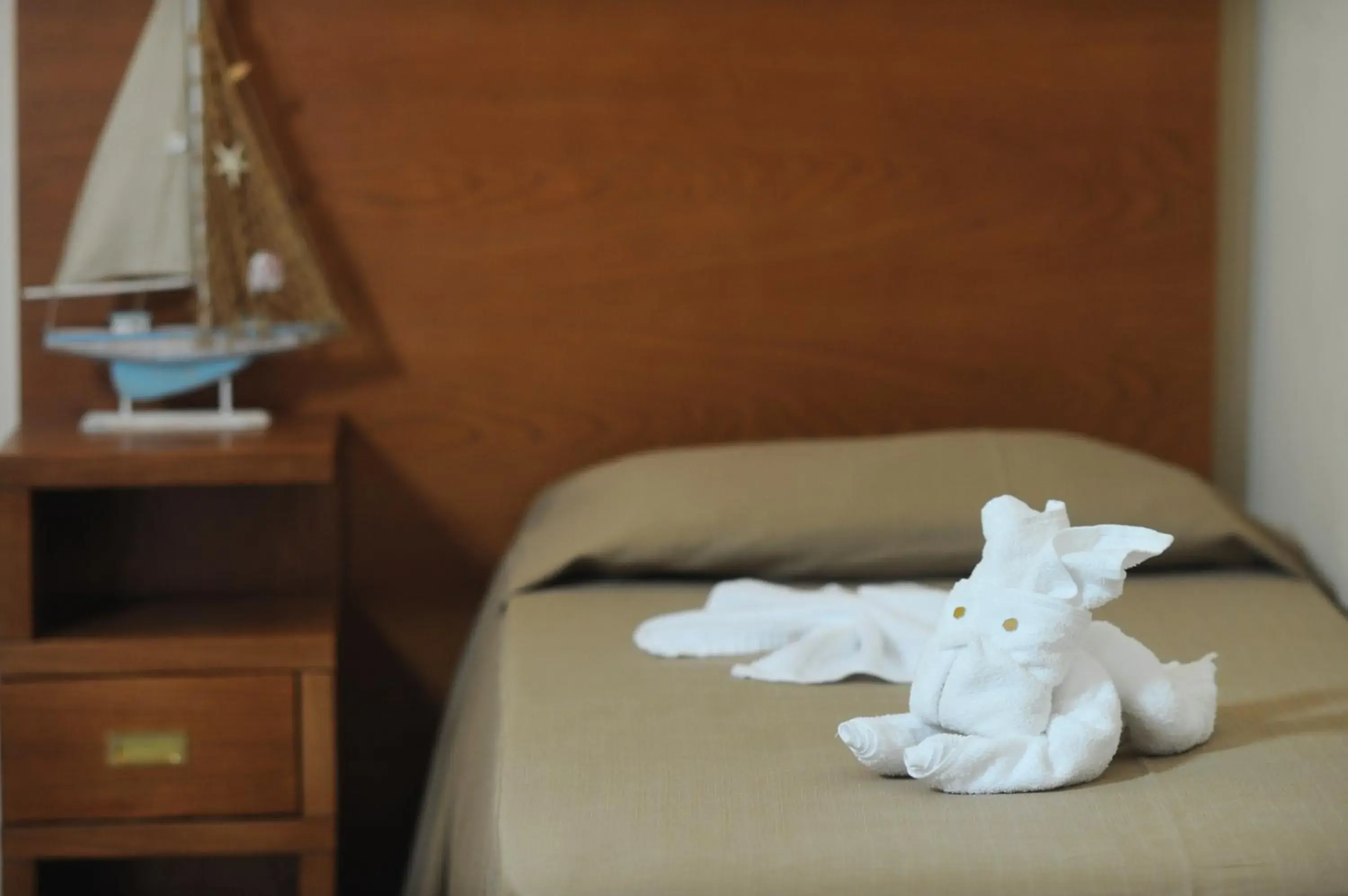 Bedroom, Bed in Tropis Hotel Bedroom, Bed in Tropis Hotel