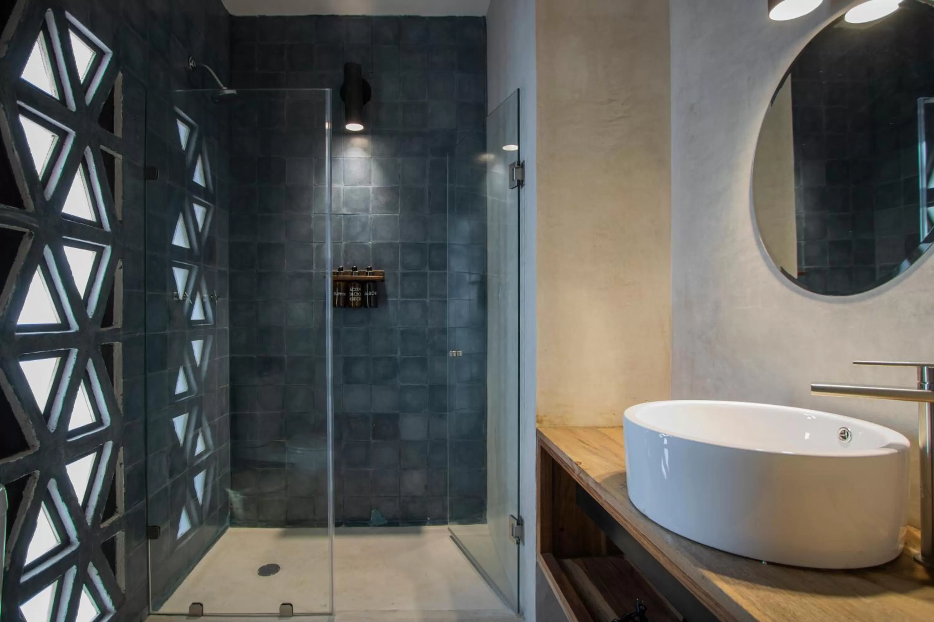 Toilet in Hotel Sin Nombre