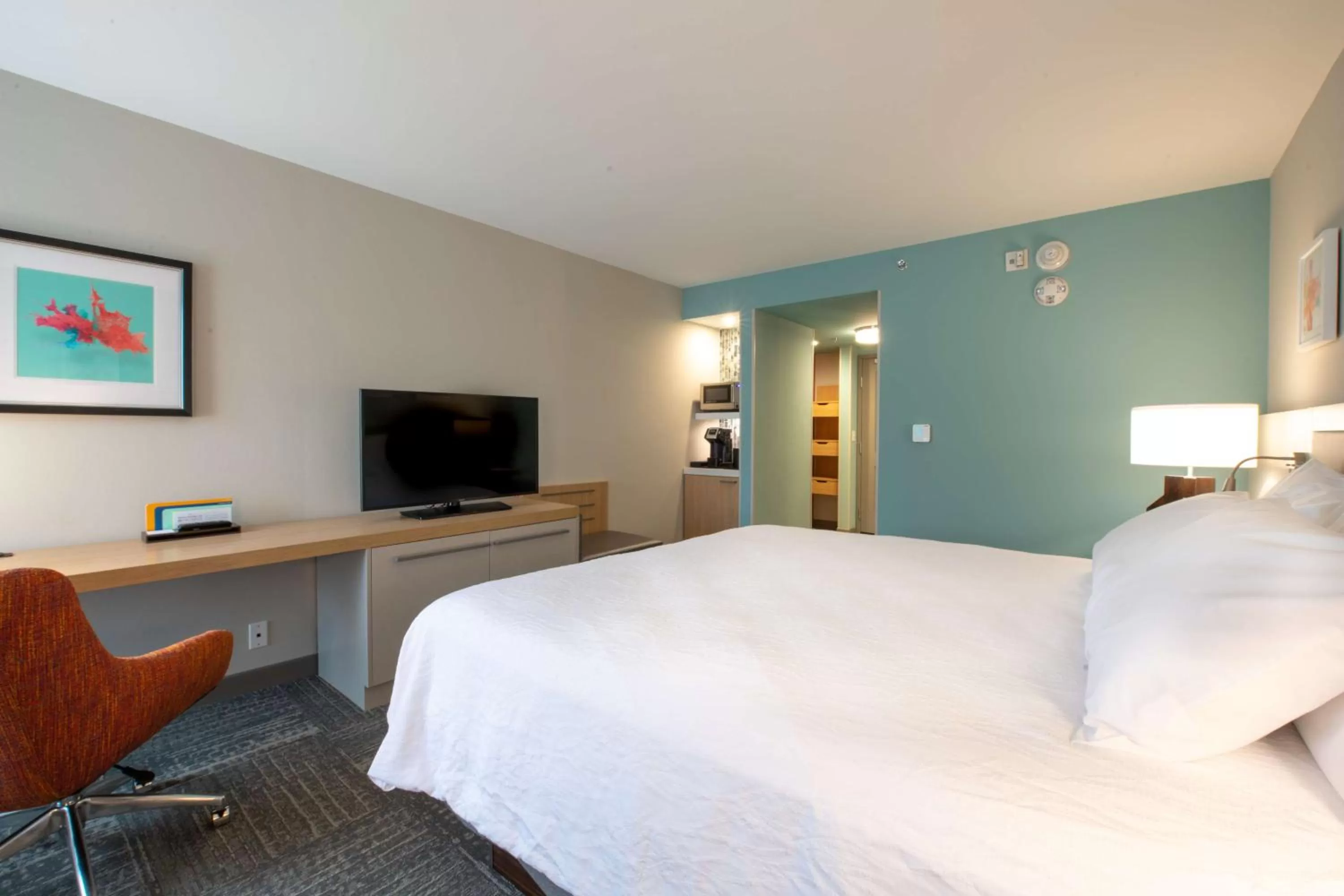 Bed in Hilton Garden Inn Asheville South