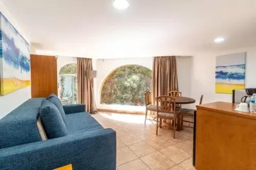 Living room, Seating Area in Puerto Nuevo Baja Hotel & Villas