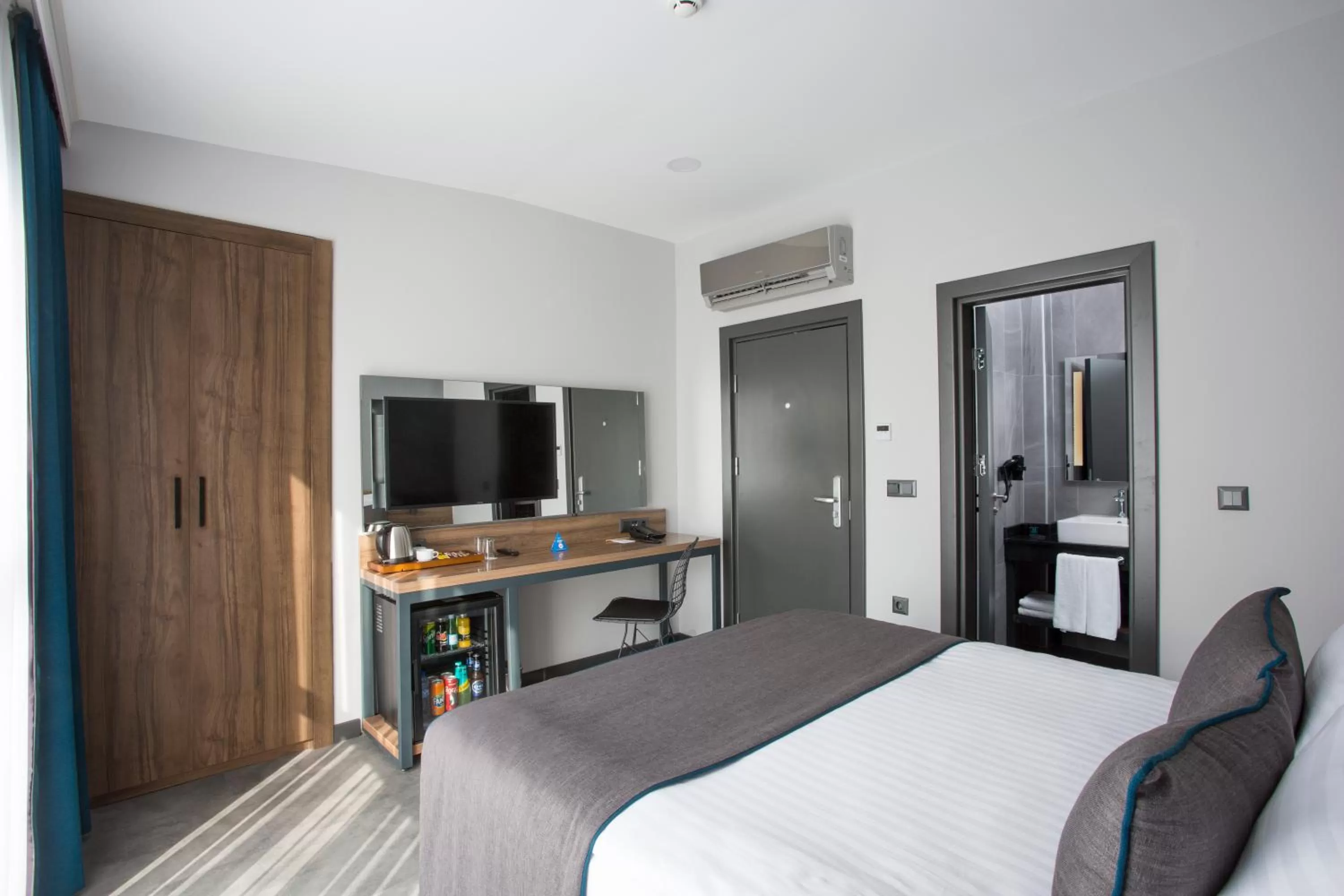 TV and multimedia, Bed in Falcon 1511