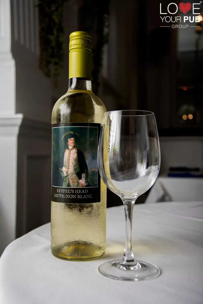 Food and drinks in Keppels Head Hotel