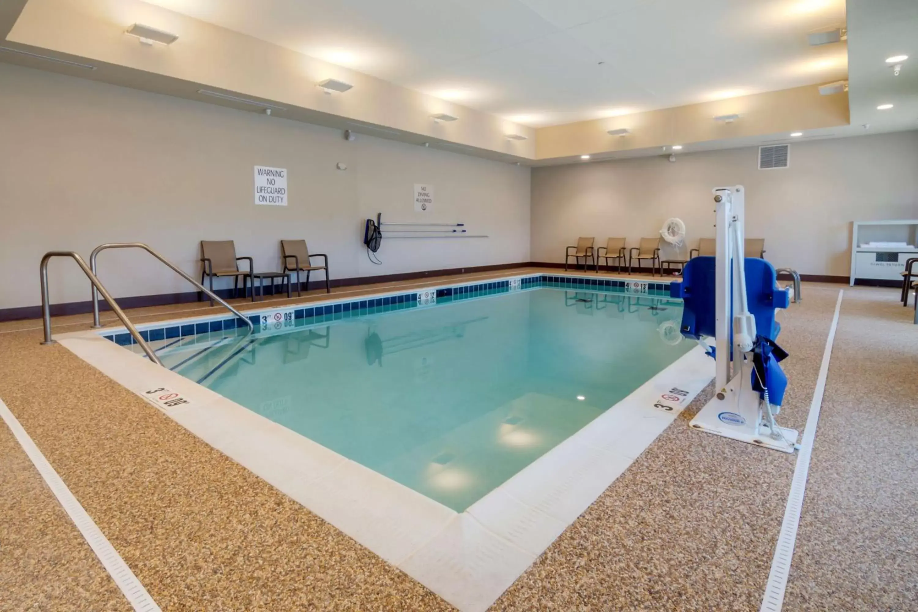 Pool view, Swimming Pool in Best Western Plus St. Louis Airport Hotel