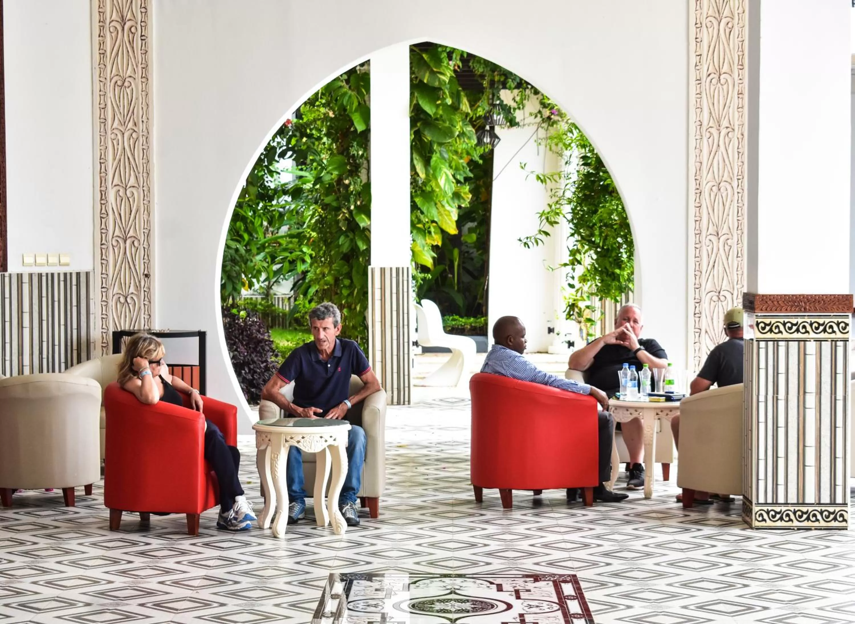 Lounge or bar in Madinat Al Bahr Business & Spa Hotel