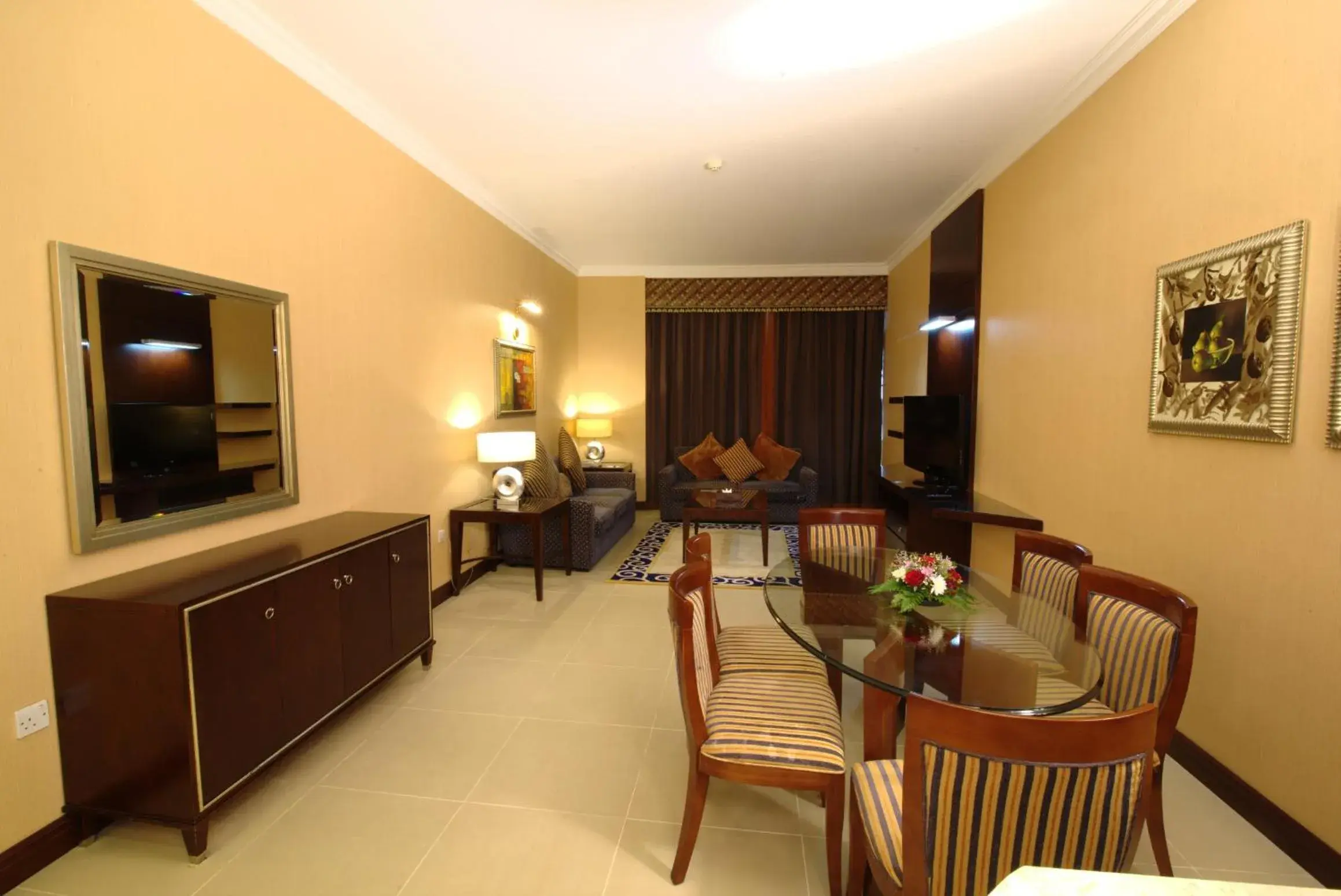 Living room in Concorde Fujairah Hotel