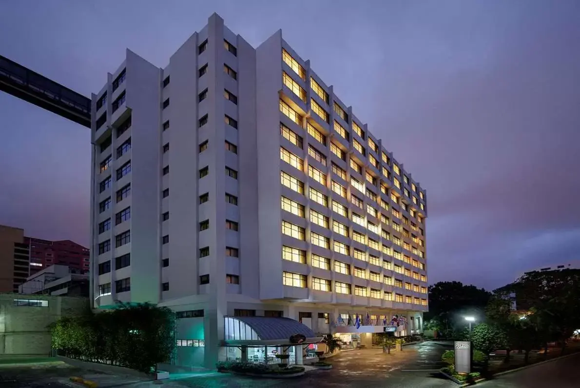 Property Building in Radisson Hotel Santo Domingo