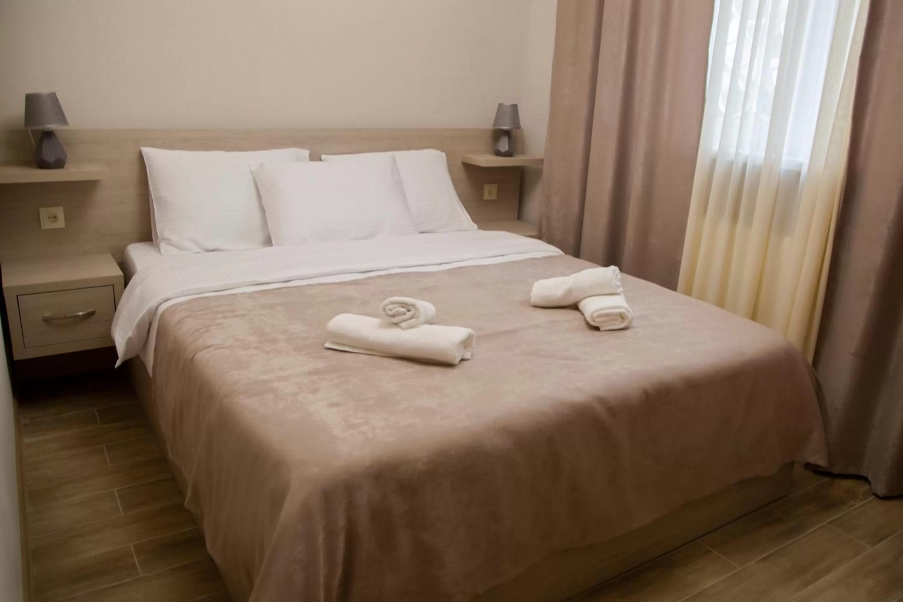 Bedroom, Bed in Family Hotel Triston