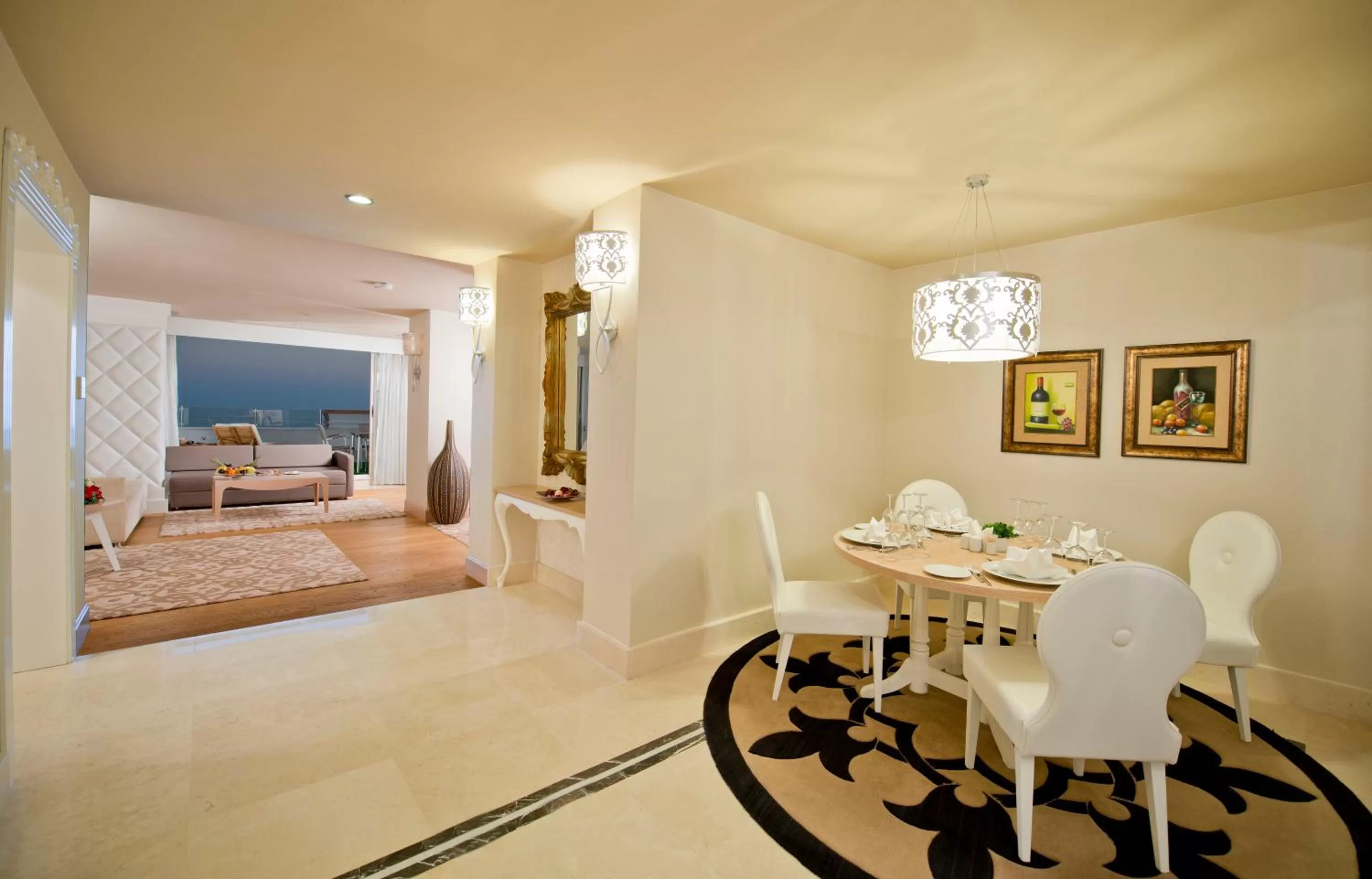 Living room, Bed in Kamelya Selin Hotel Luxury Resort & SPA