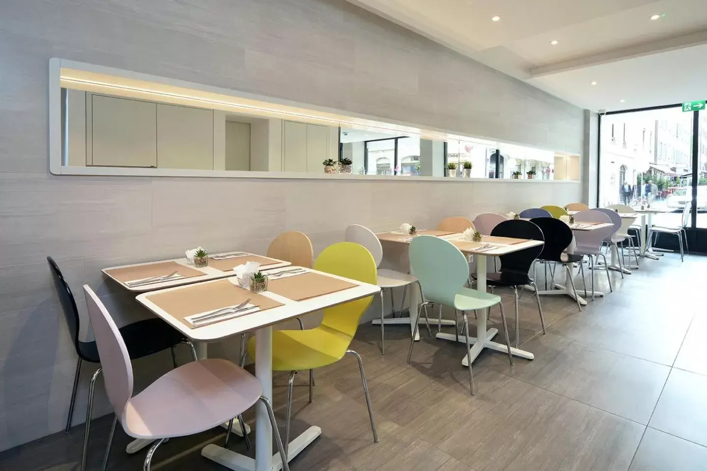 Restaurant/places to eat in Hotel des Alpes Restaurant/places to eat in Hotel des Alpes