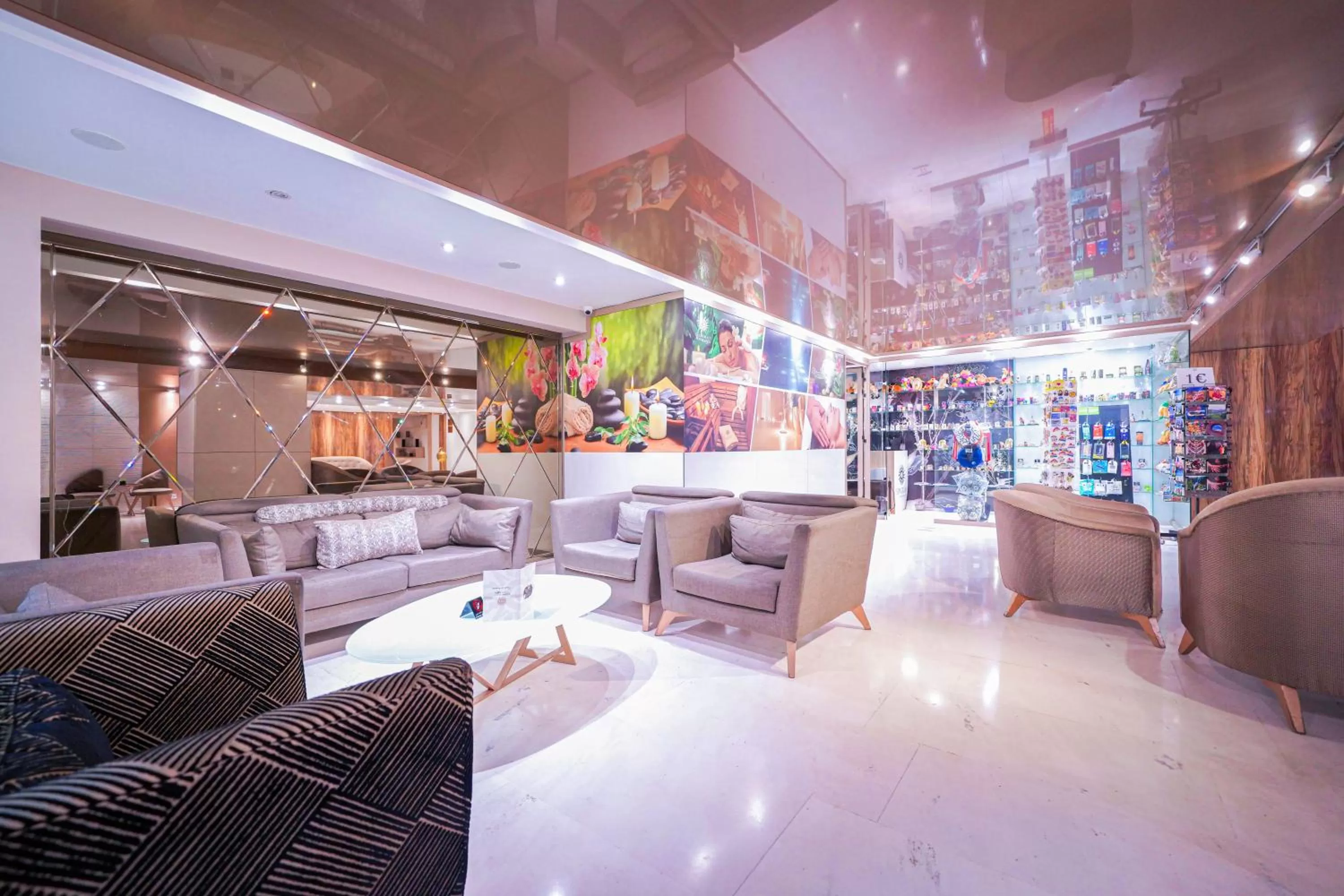 Lobby or reception in Oum Palace Hotel & Spa