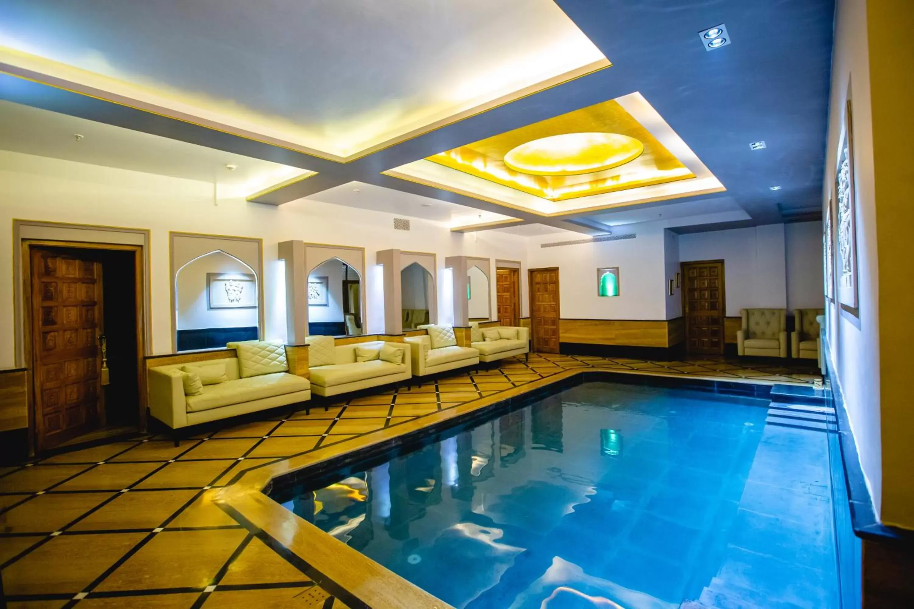 Hot Tub, Swimming Pool in Buena Vista Luxury Garden Spa Resort