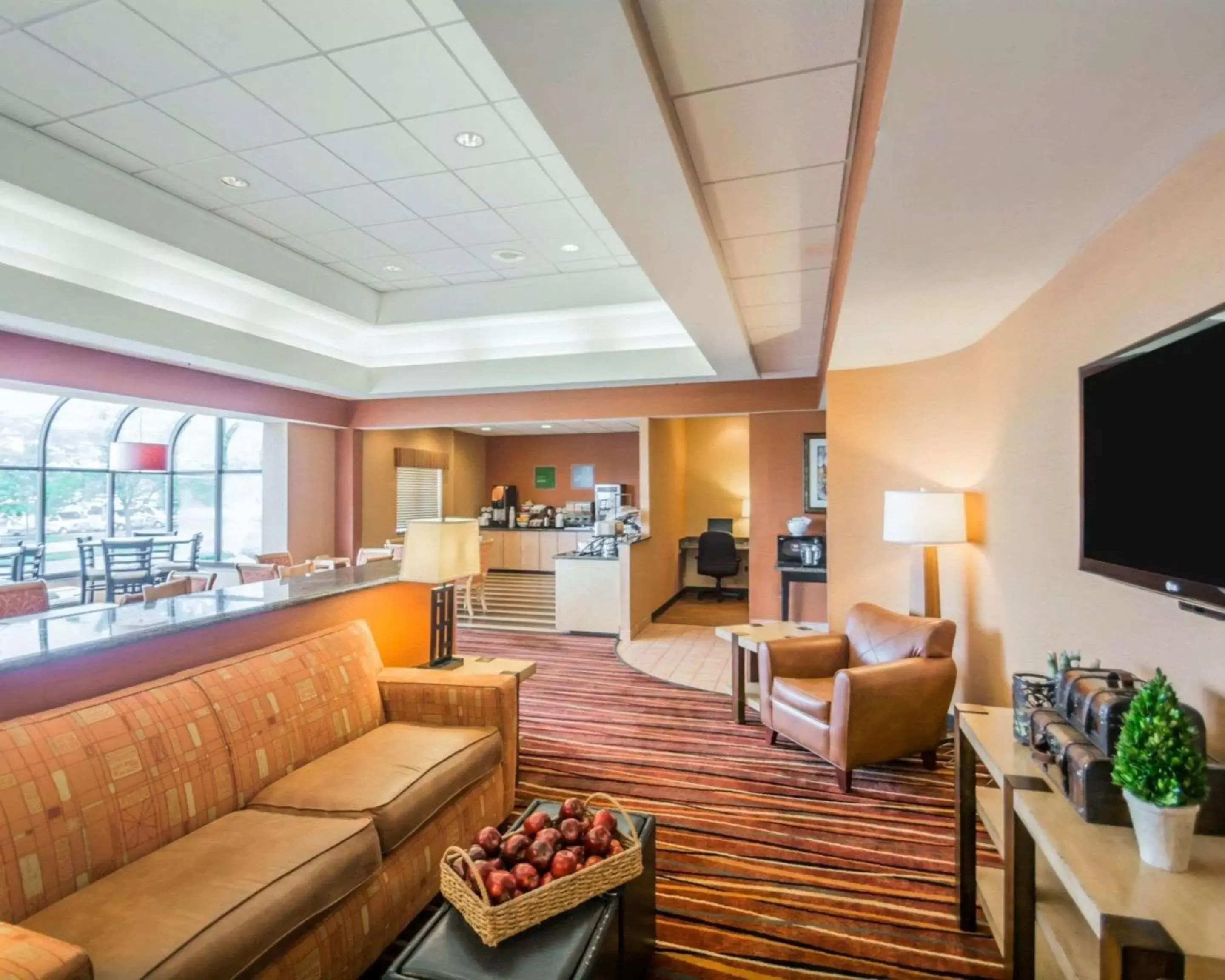 Lobby or reception in Comfort Inn - NYS Fairgrounds Lobby or reception in Comfort Inn - NYS Fairgrounds