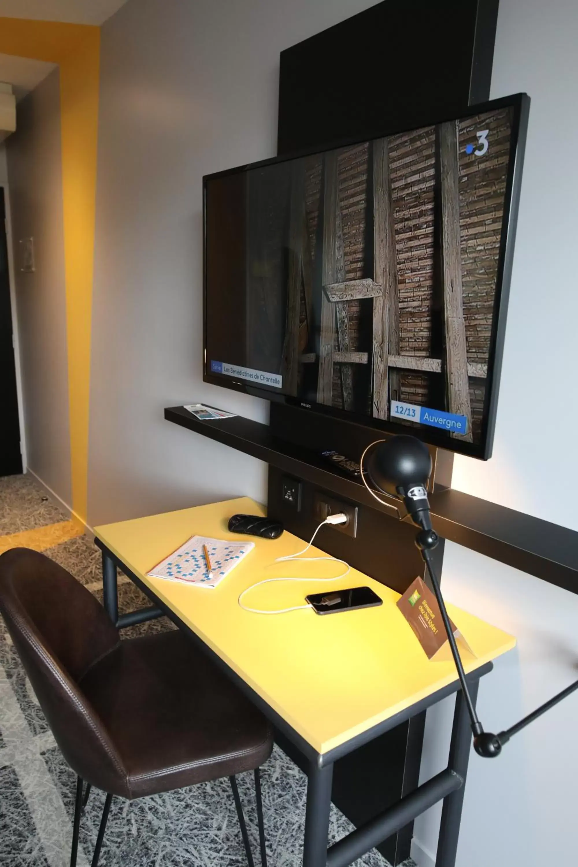 TV/Entertainment Center in Ibis Styles Clermont-Ferrand République