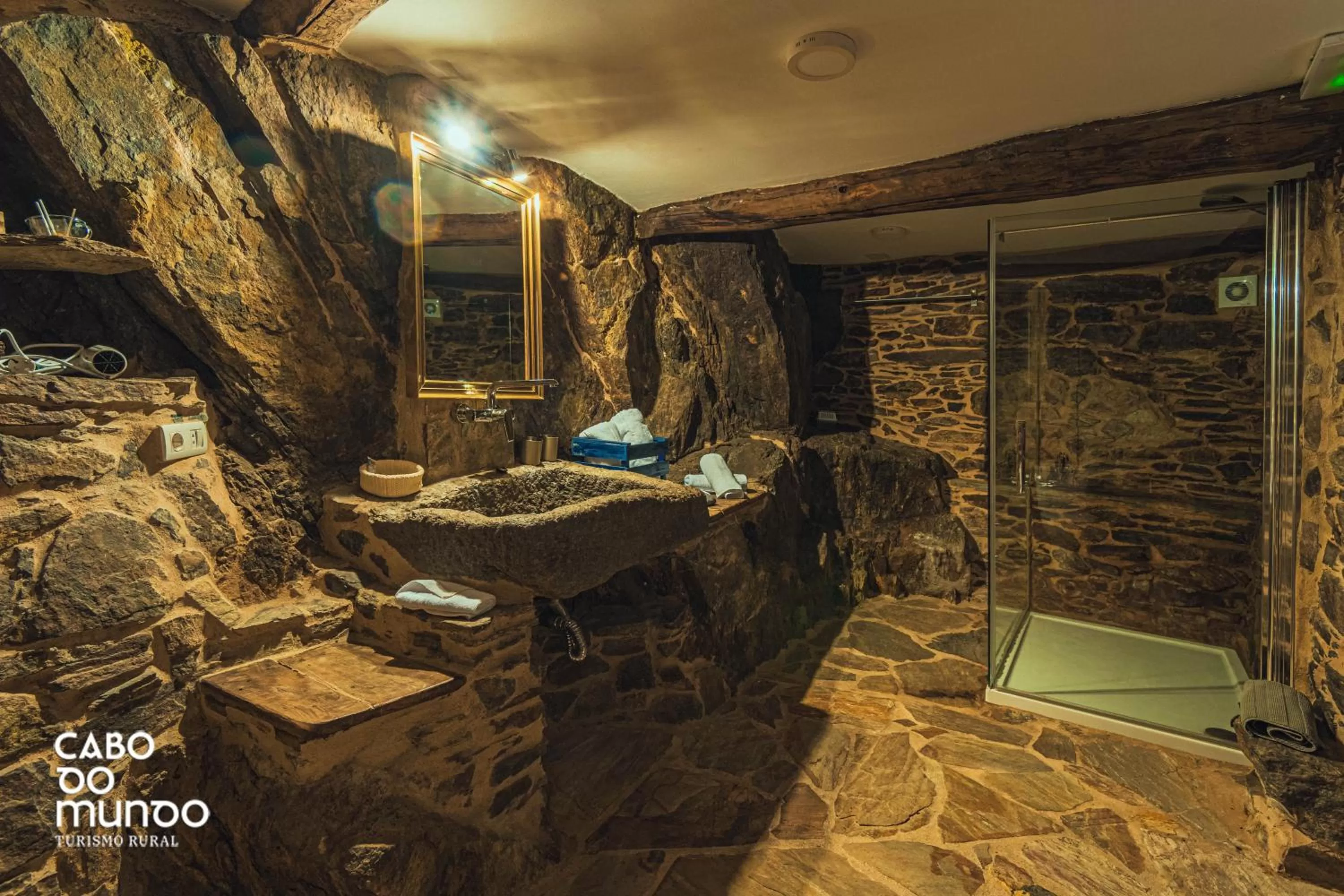 Bathroom in Cabo Do Mundo Casa Rural