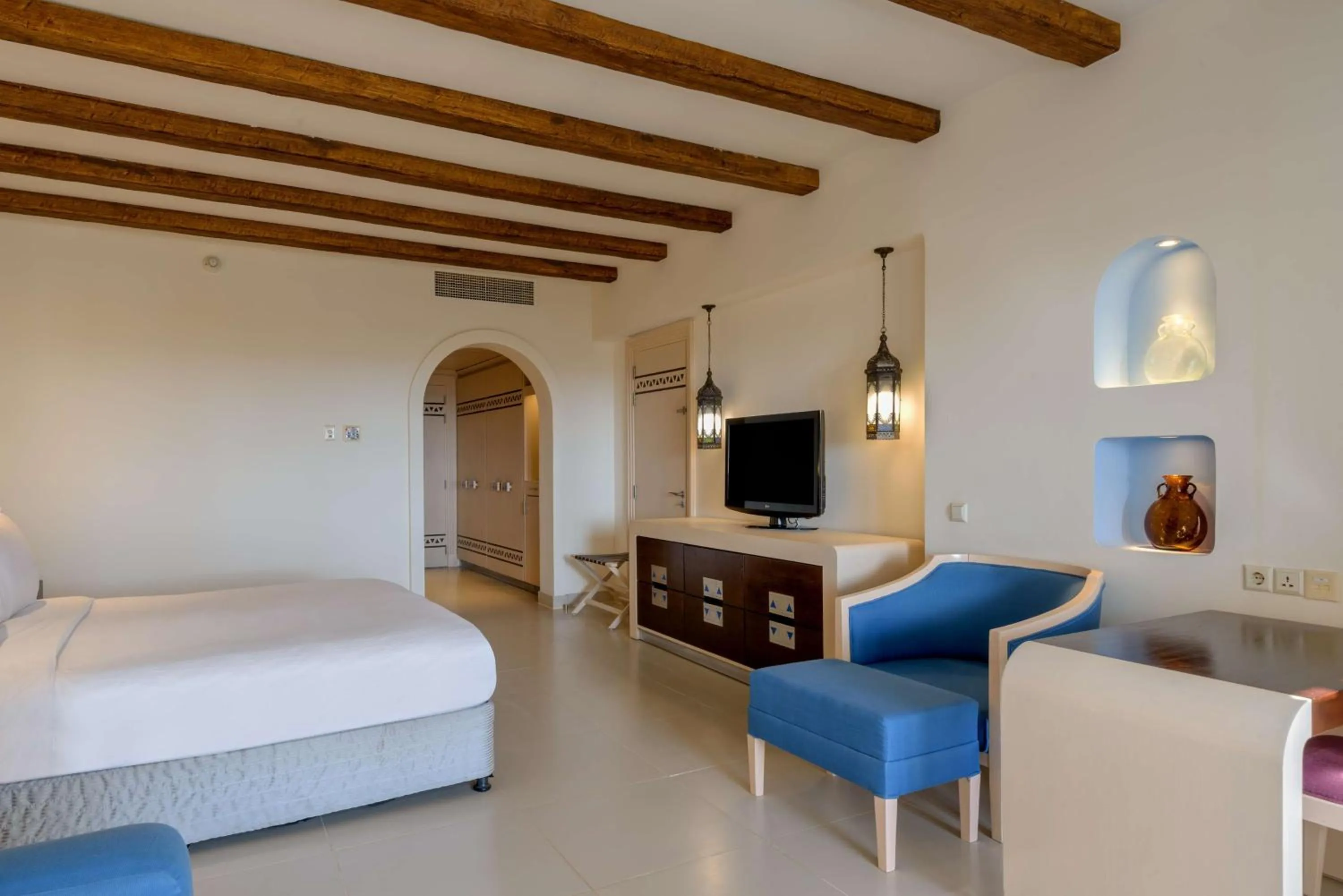 Bedroom, Bed in Hilton Marsa Alam Nubian Resort