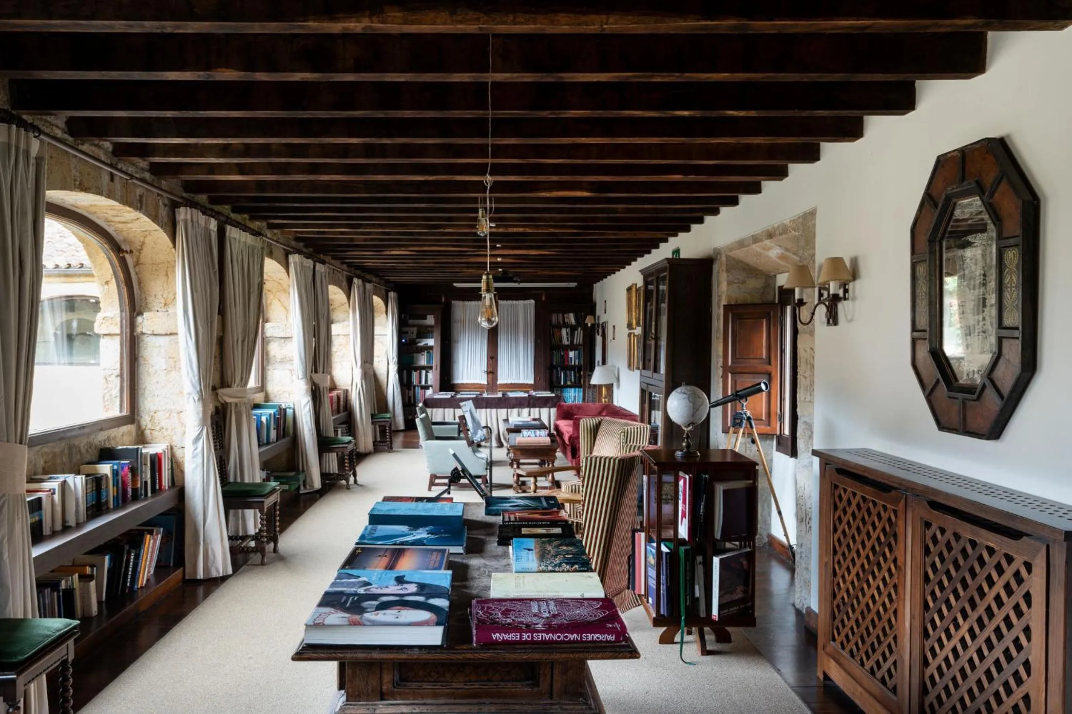 Library in Parador de Cangas de Onís