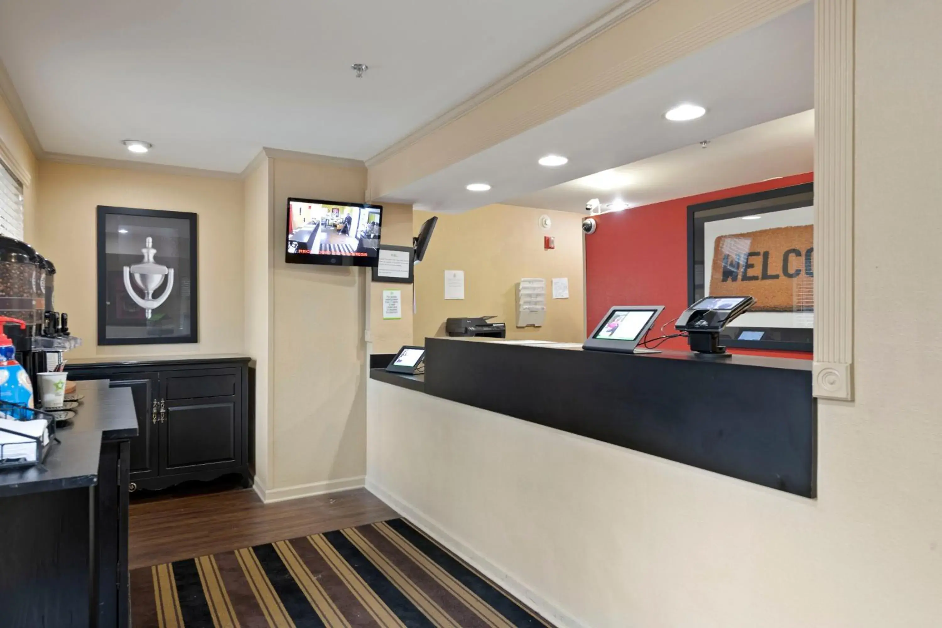 Lobby or reception in Extended Stay America Select Suites - Charlotte - Tyvola Rd - Executive Park Lobby or reception in Extended Stay America Select Suites - Charlotte - Tyvola Rd - Executive Park