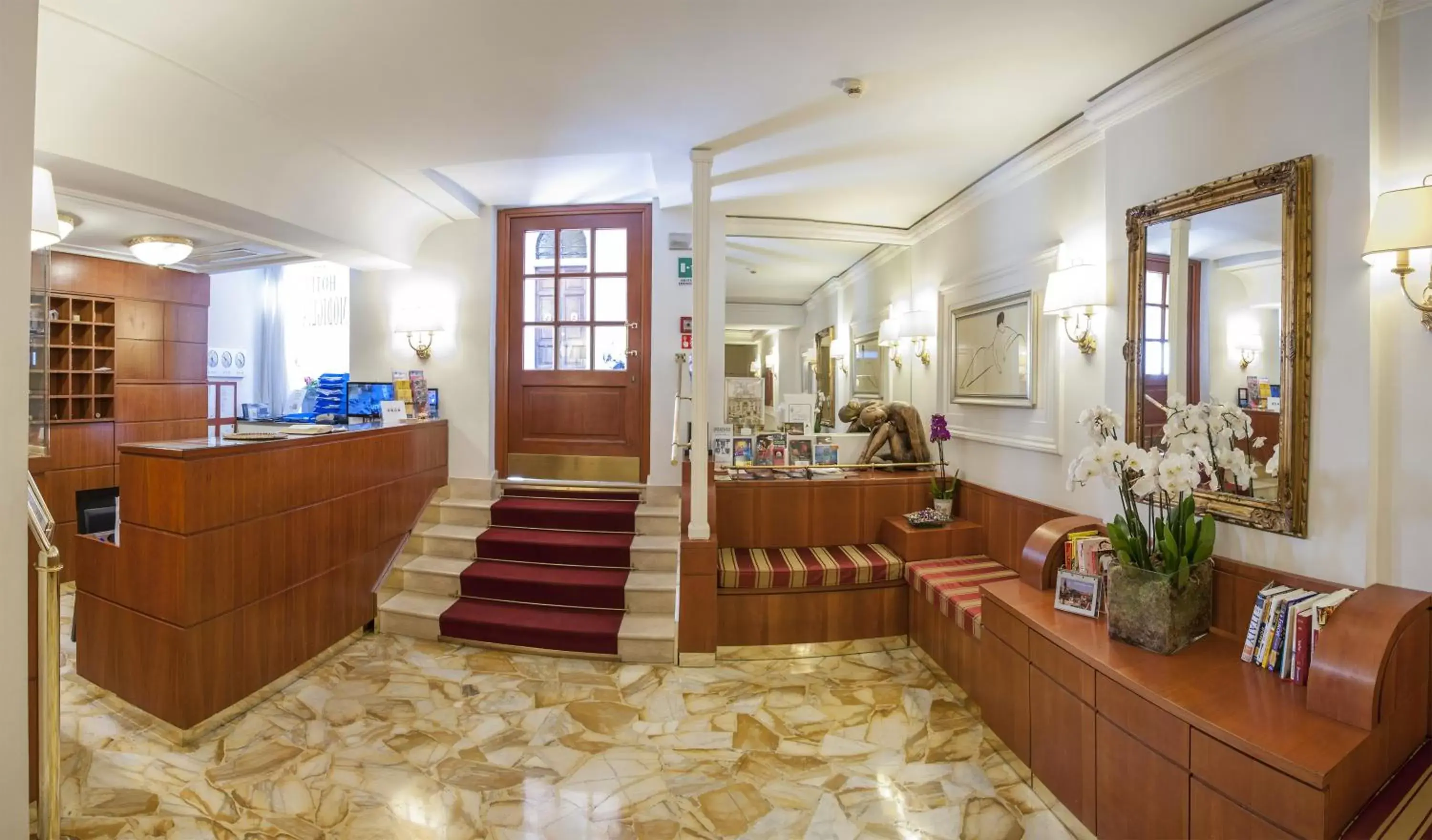 Lobby or reception, Lobby/Reception in Hotel Modigliani