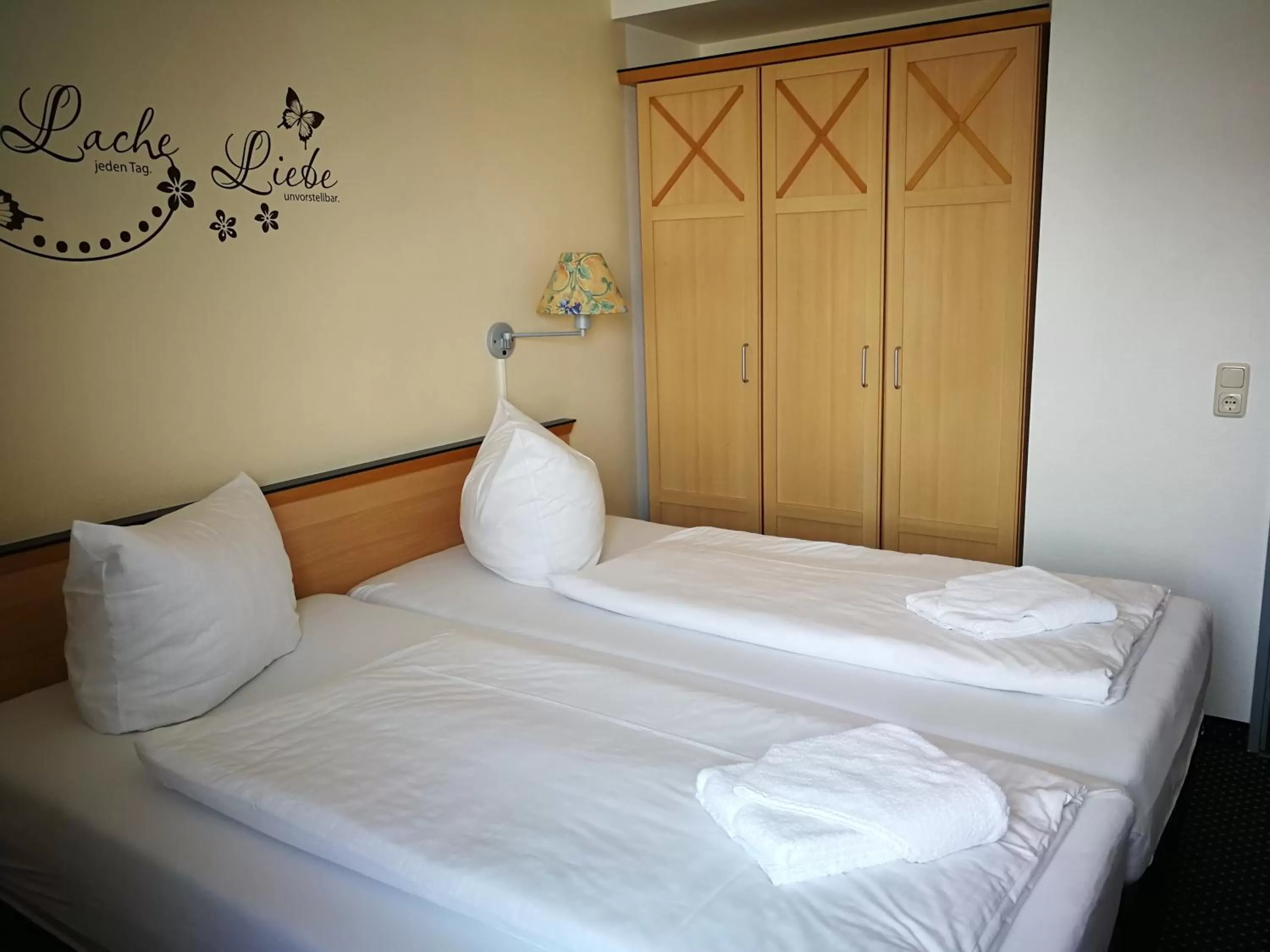 Bed in Hotel NEAR BY