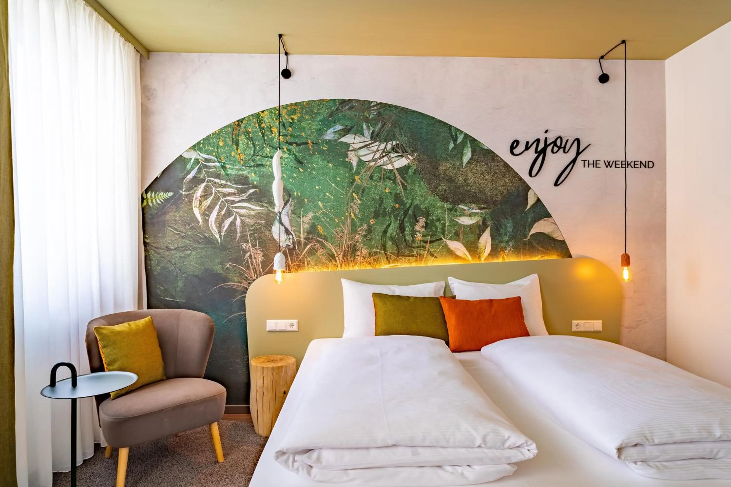 Photo of the whole room, Bed in The Weekend Hotel