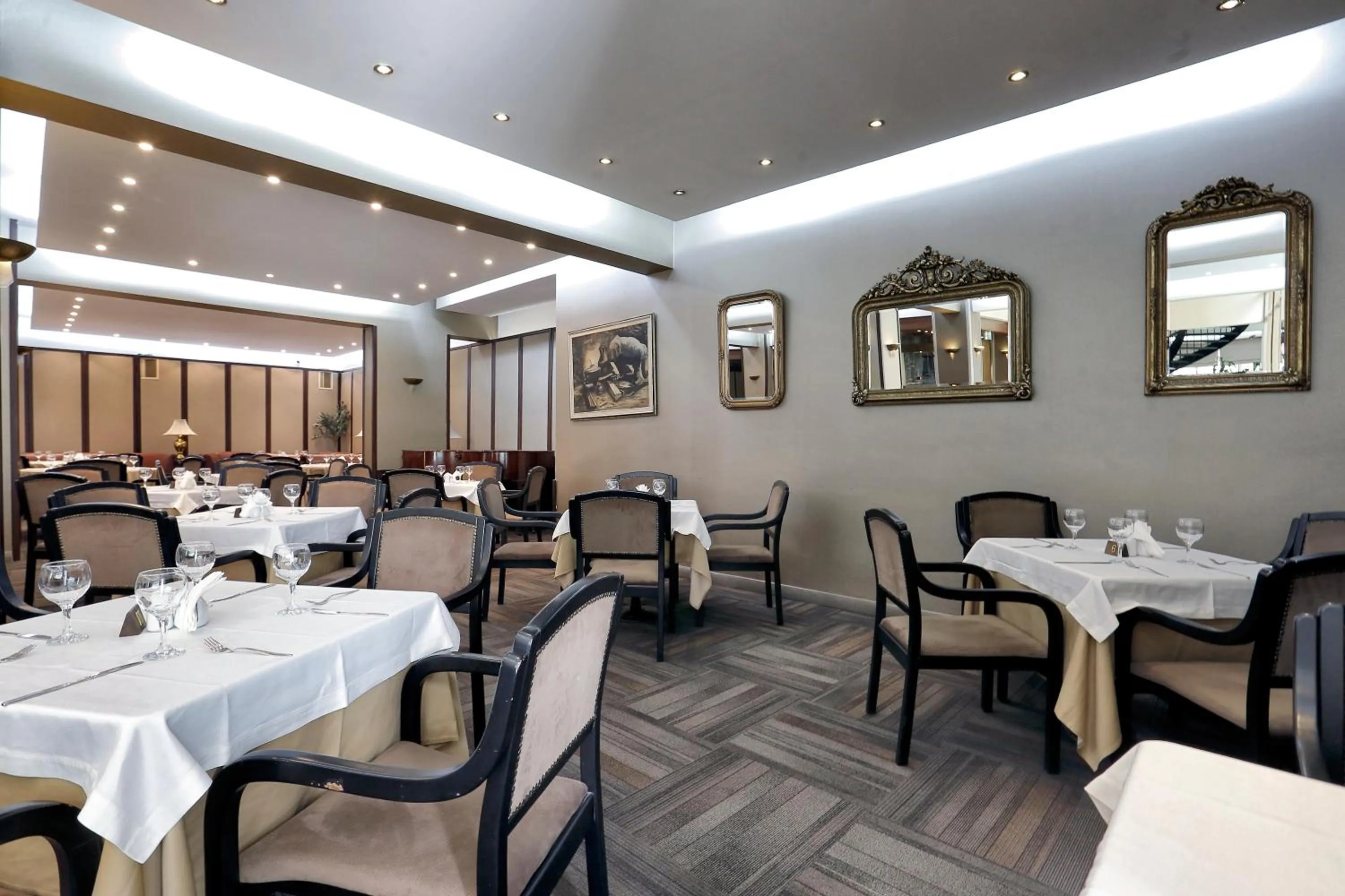 Restaurant/places to eat in Kaya Prestige Oteli