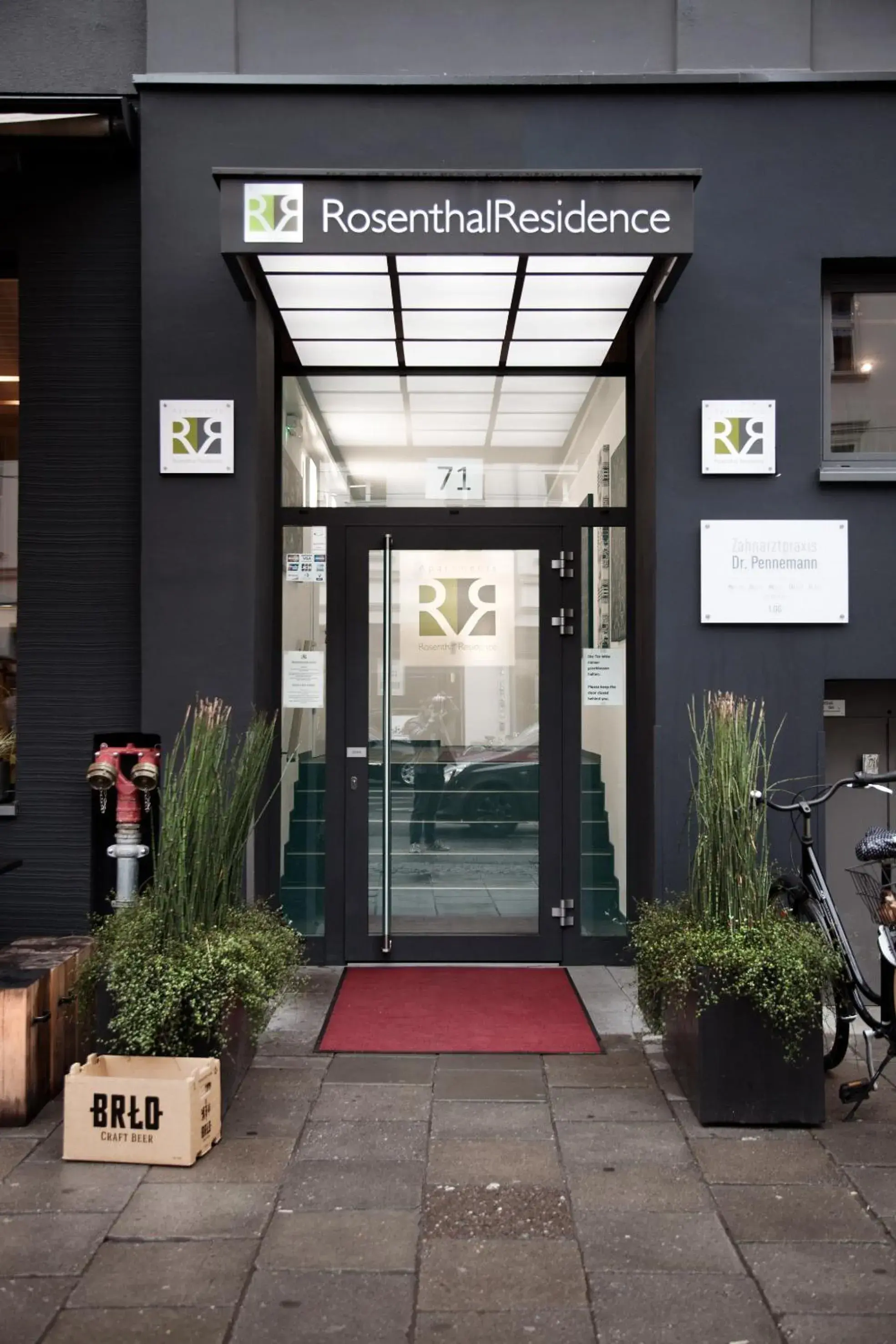 Facade/entrance in Apartments Rosenthal Residence Facade/entrance in Apartments Rosenthal Residence