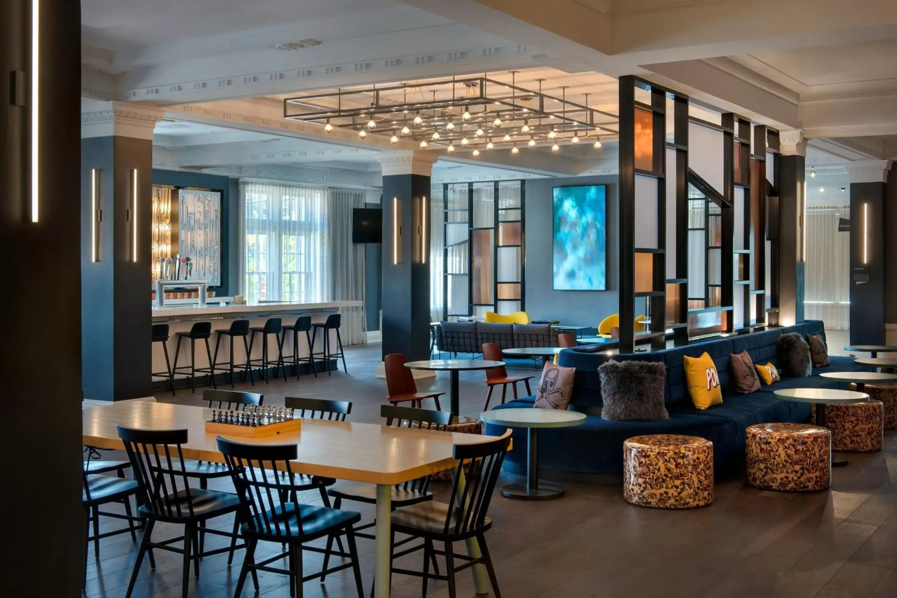 Lounge or bar, Restaurant/Places to Eat in Aloft Buffalo Downtown
