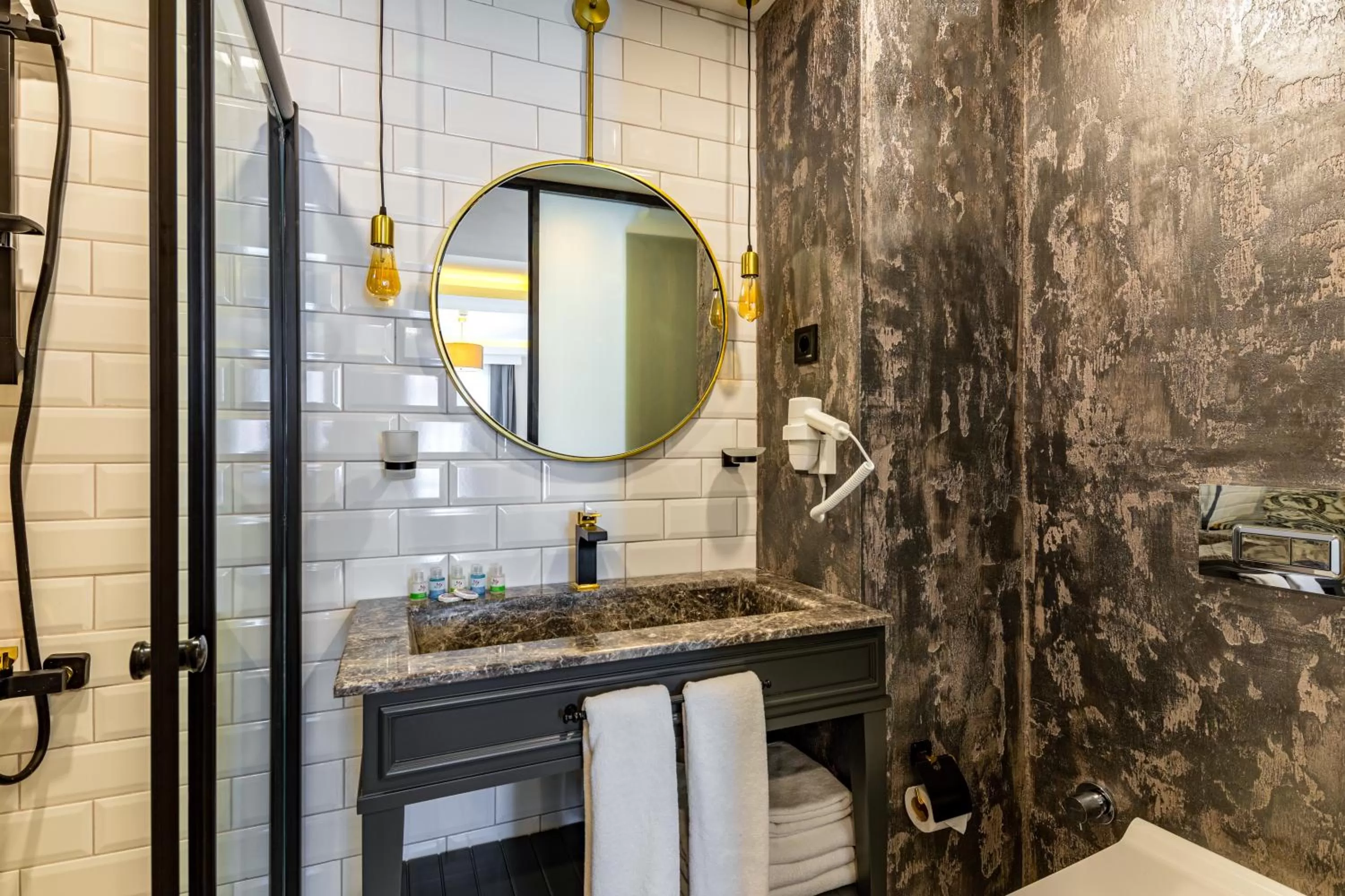 Bathroom in Interstar Hotel - Sultanahmet