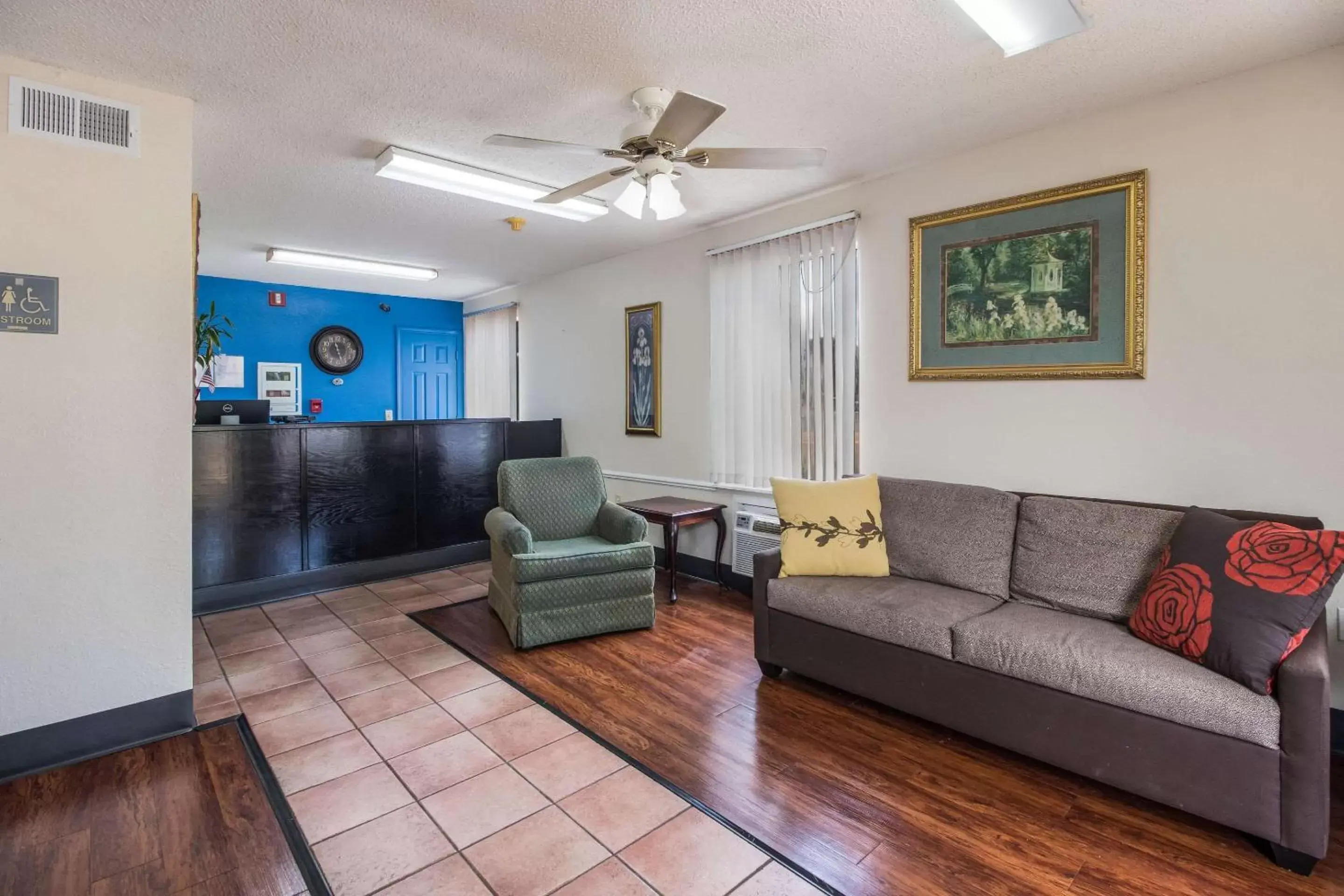 Lobby or reception in Rodeway Inn Bolivar Lobby or reception in Rodeway Inn Bolivar