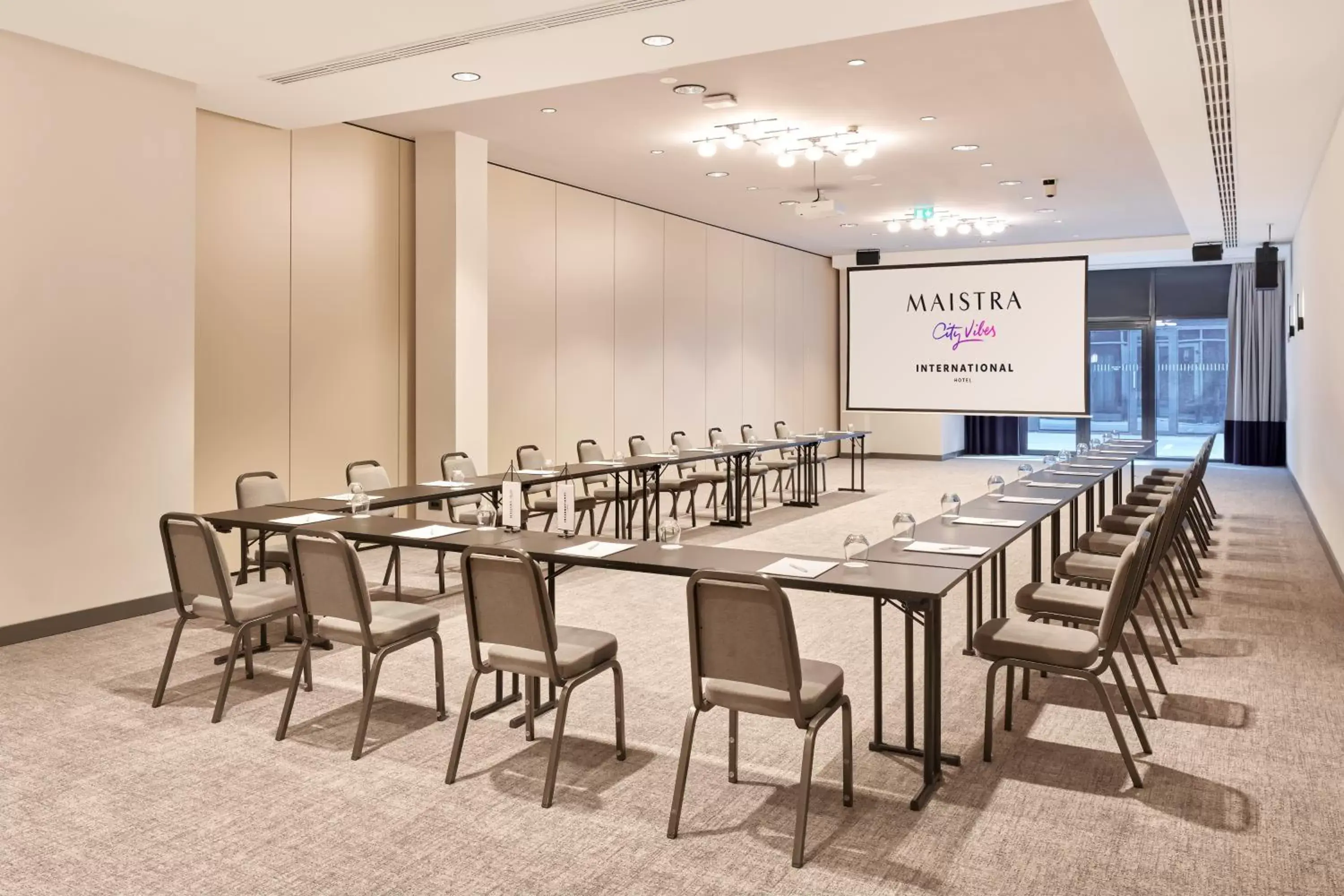 Meeting/conference room in Maistra City Vibes Hotel International