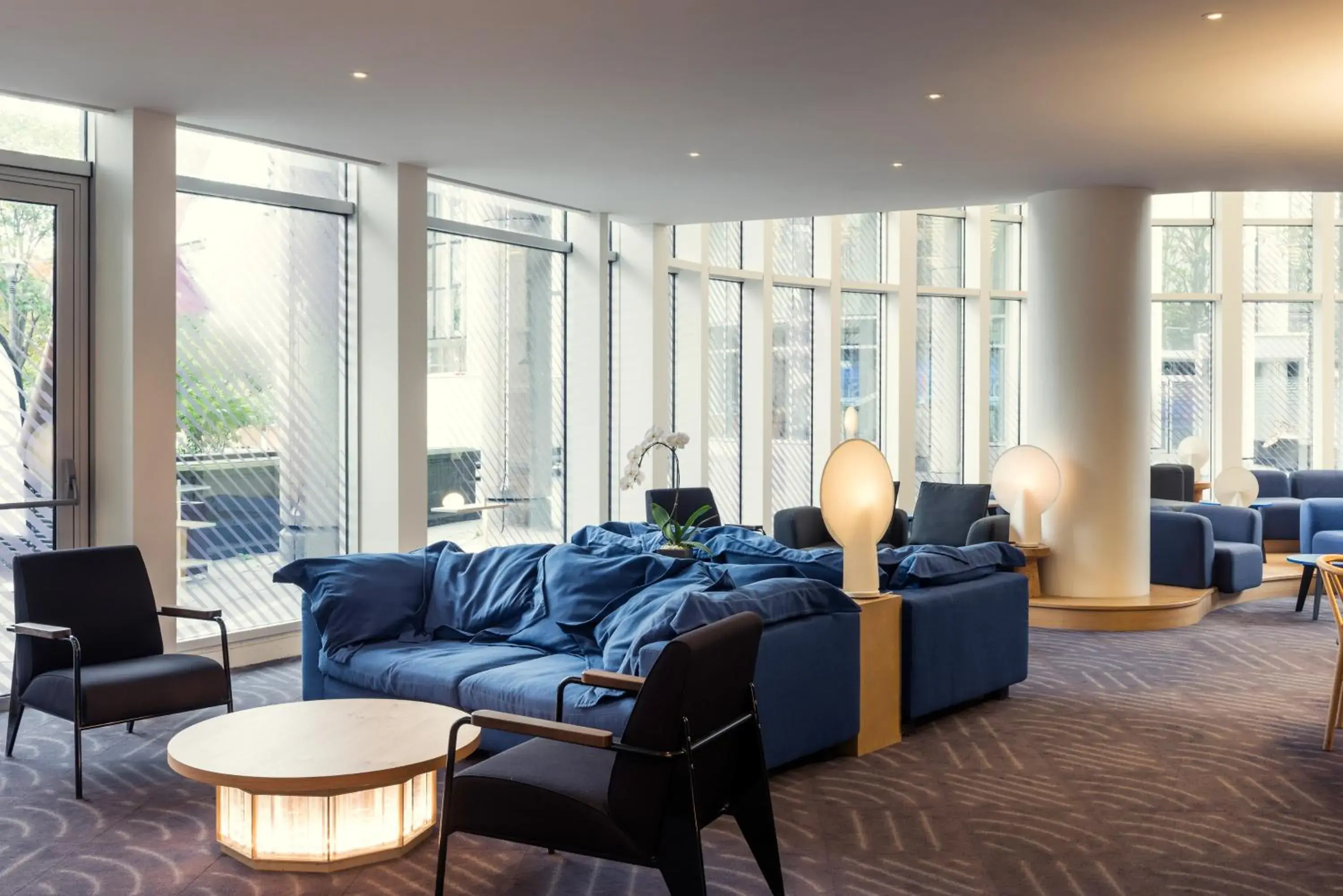 Lobby or reception, Seating Area in AppartHotel Mercure Paris Boulogne