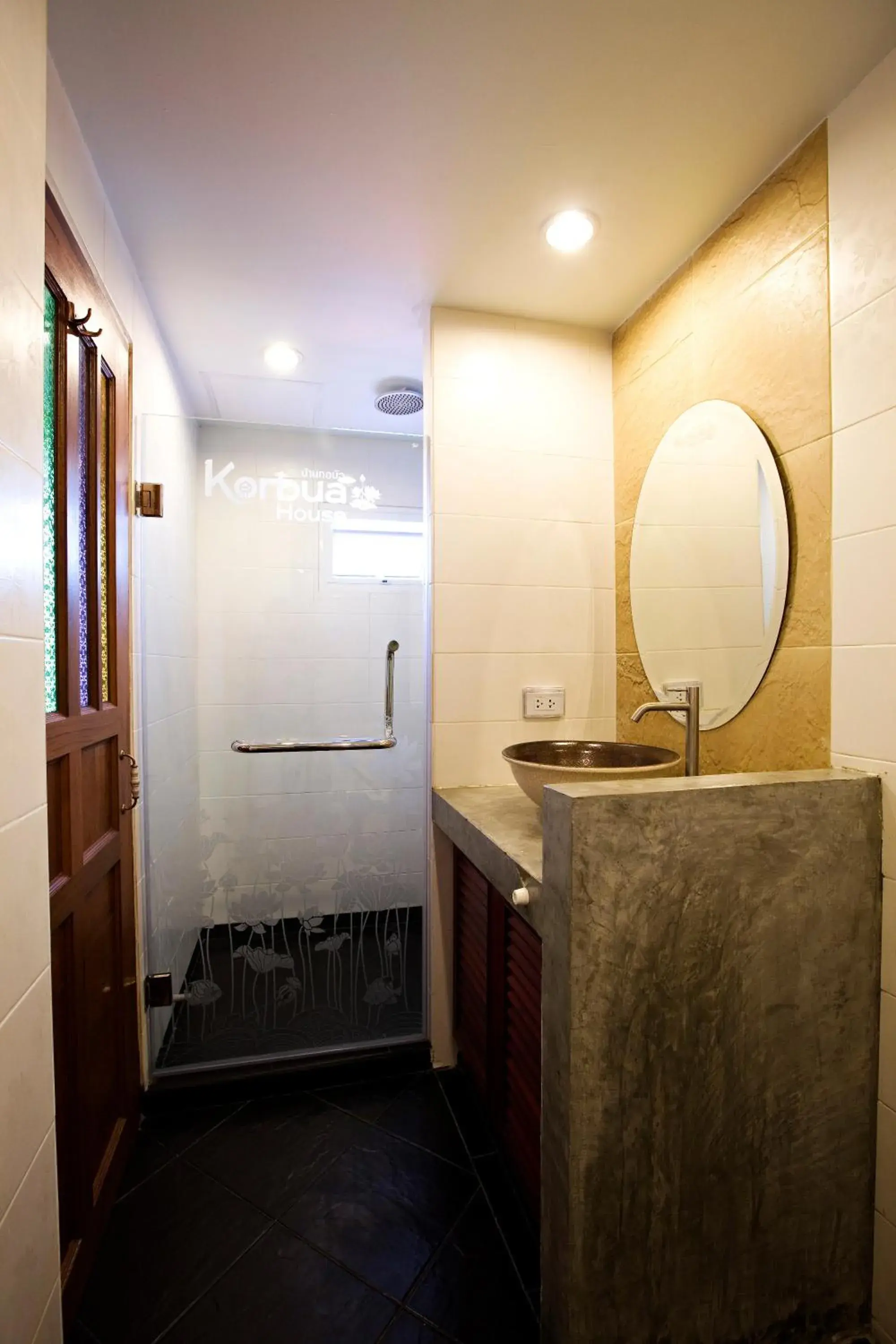 Bathroom in Korbua House